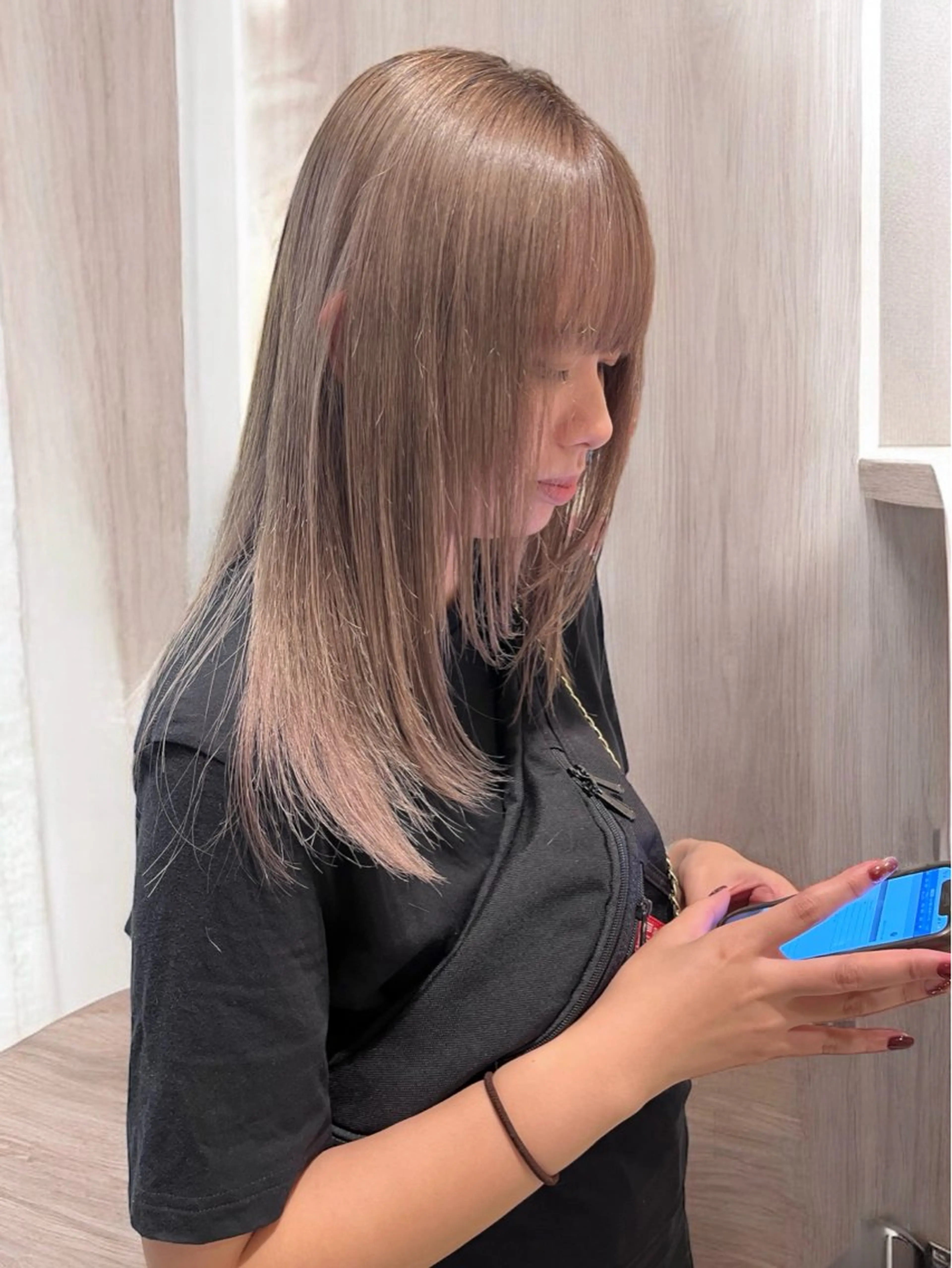 【中明度ブリーチカラー】1ブリーチ＋カラー＋ダメージケアトリートメントの写真