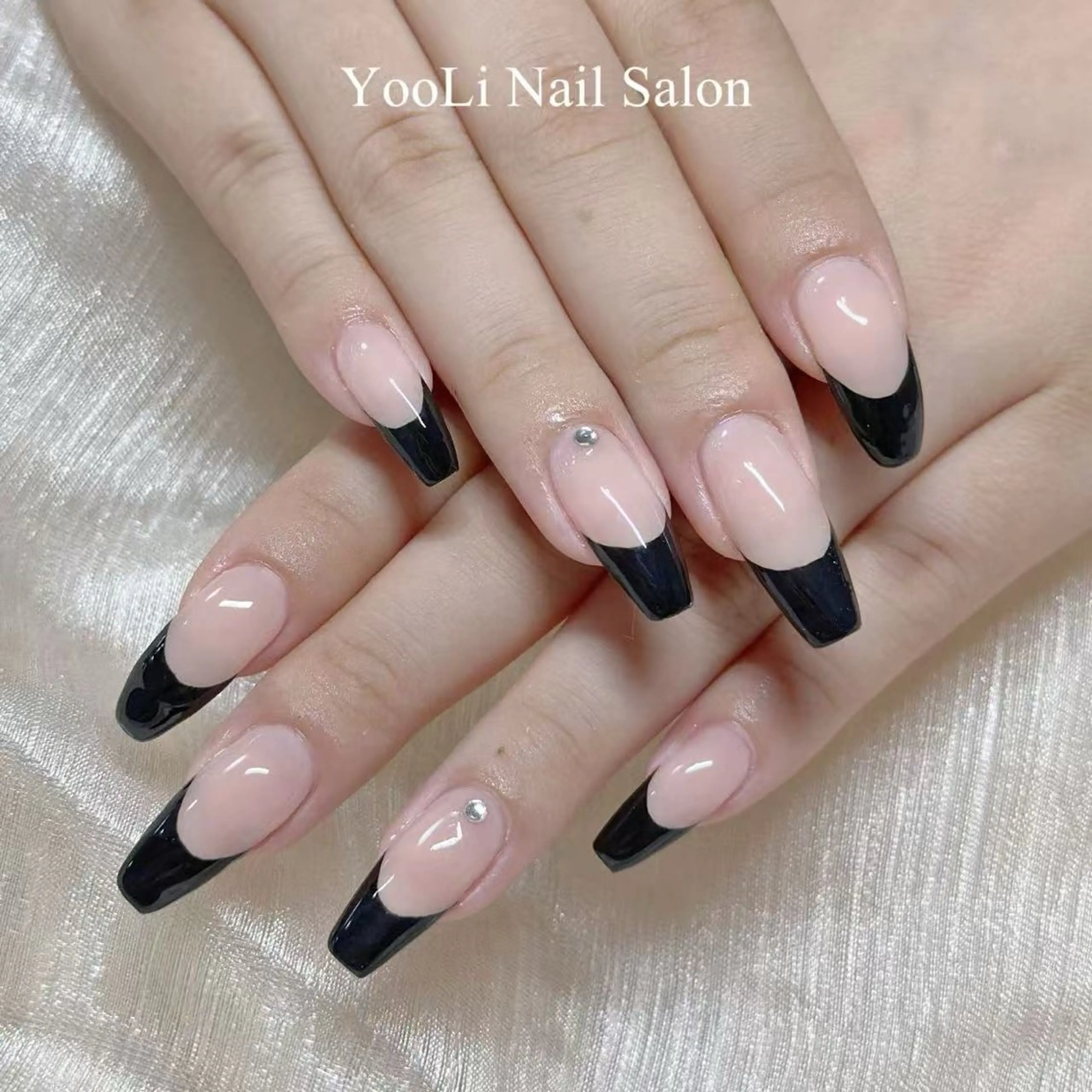 ネイル オーロラネイル チークネイル フレンチネイル ガラスフレンチ グラデーション 🎀 あやのネイルデザイン