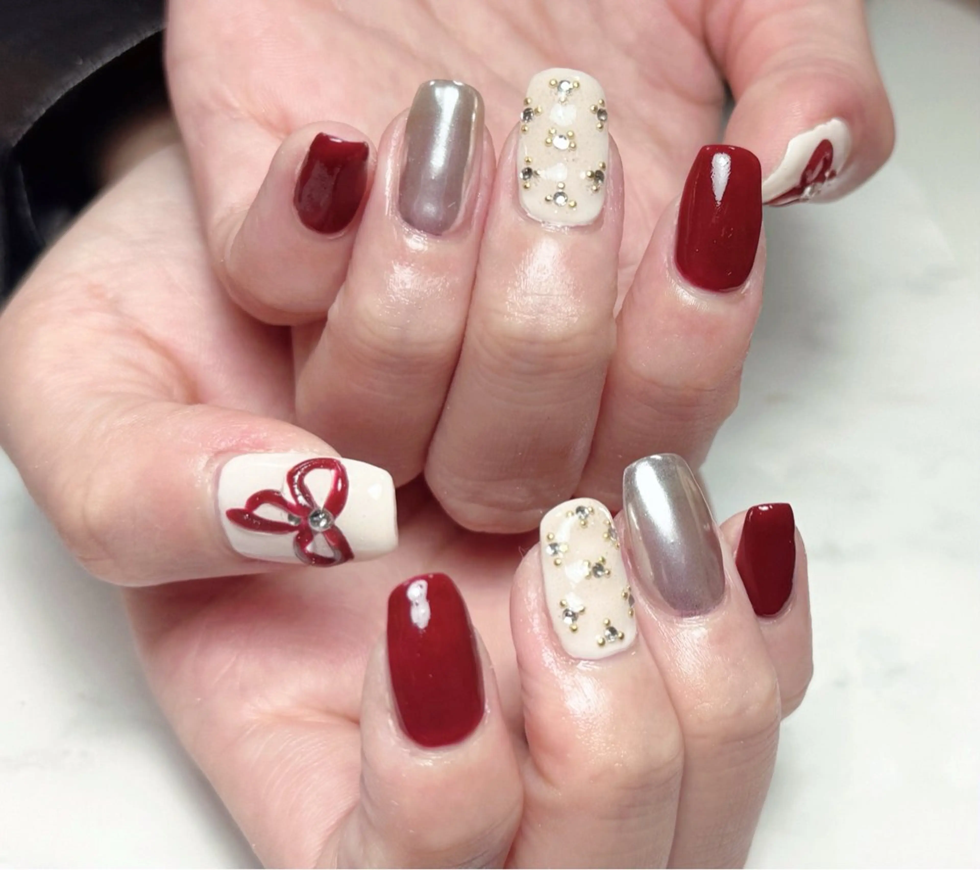 ネイル ジェルネイル キラキラネイル 韓国ネイル 持ち込み ソフトジェル ネイルサロン サヤのネイルデザイン