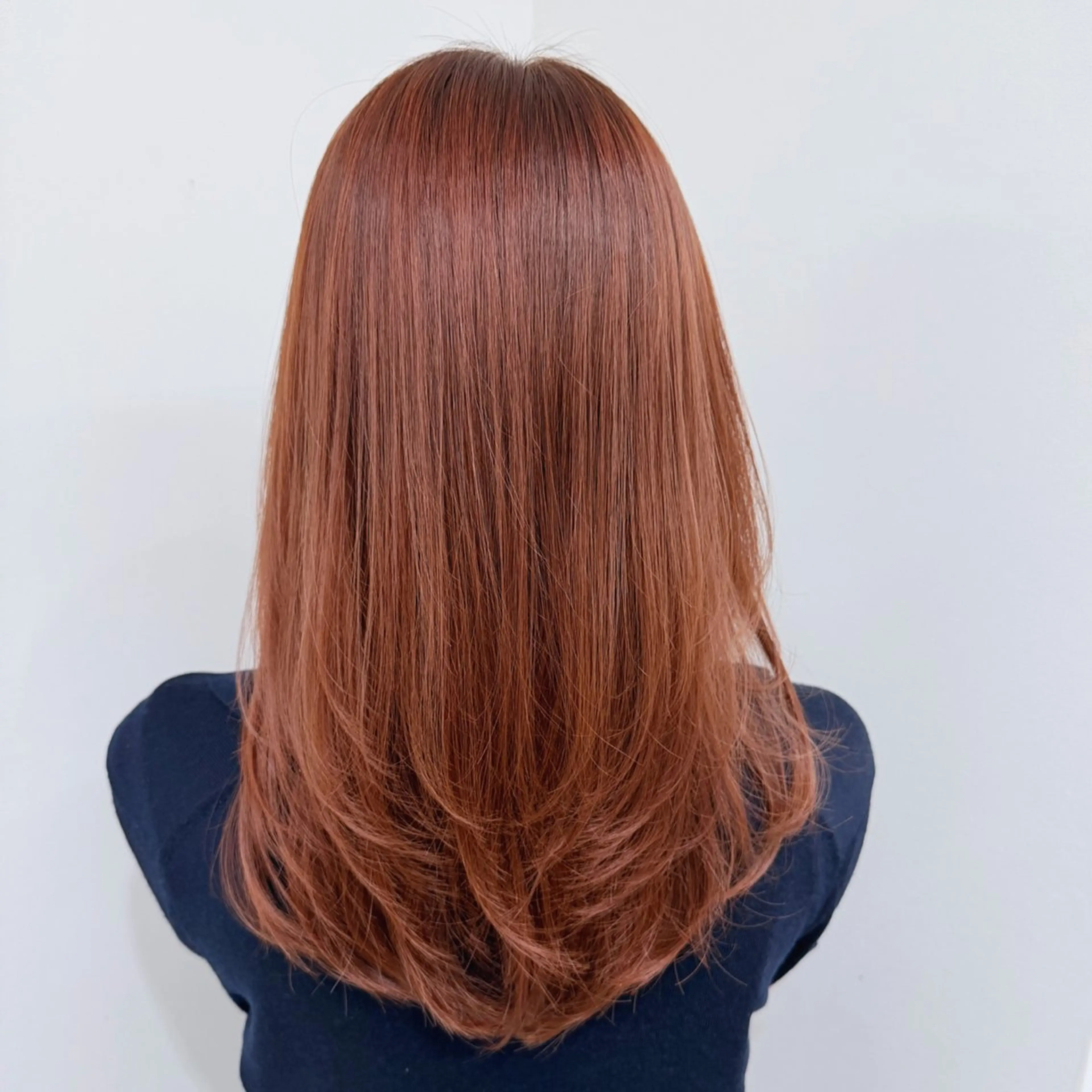 セミロング カラー ヘアアレンジ ベージュカラー ブリーチ ブラウンカラー ブリーチなしカラー オレンジ 古沢 みづきのヘアスタイル