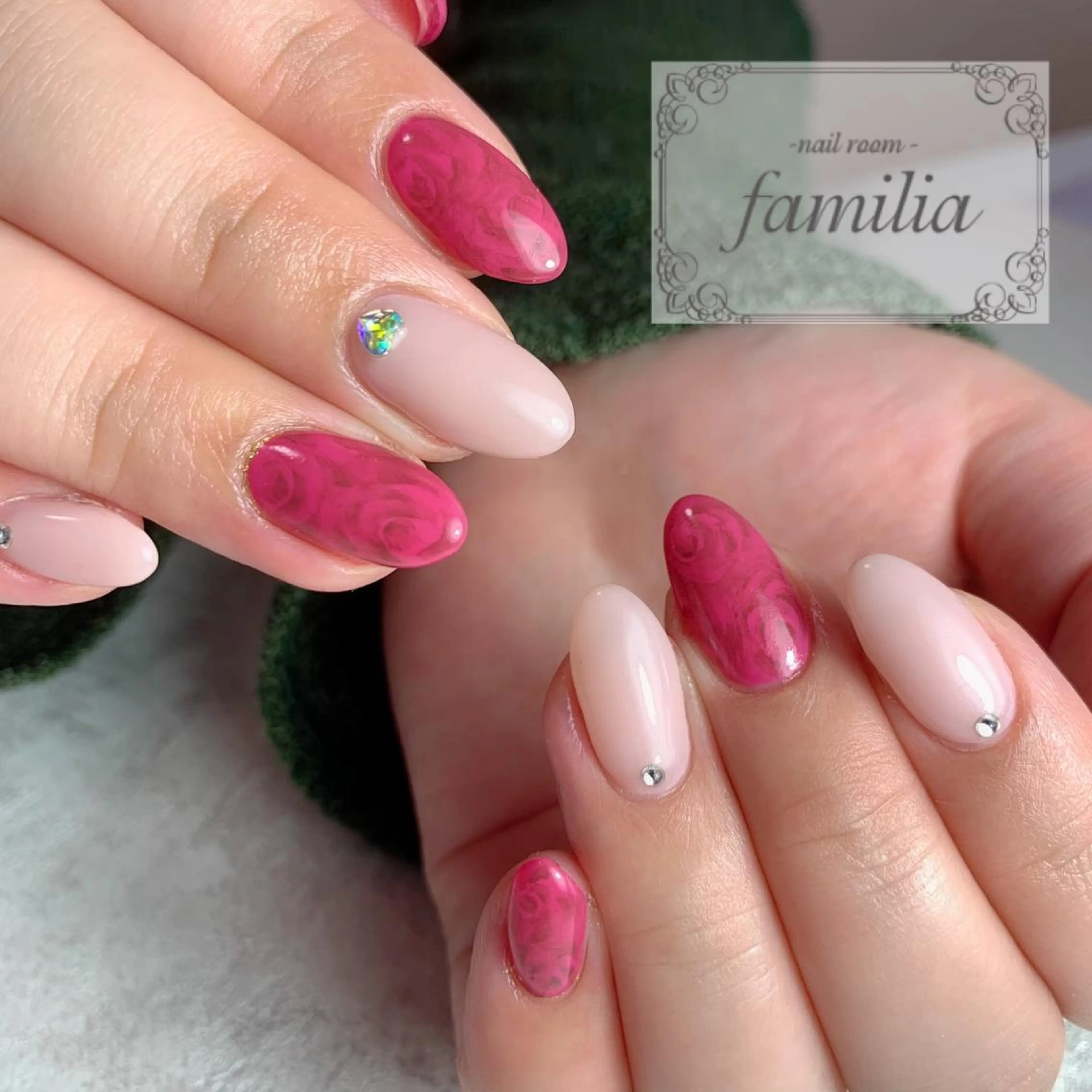 ネイル -nailroom- familiaのネイルデザイン