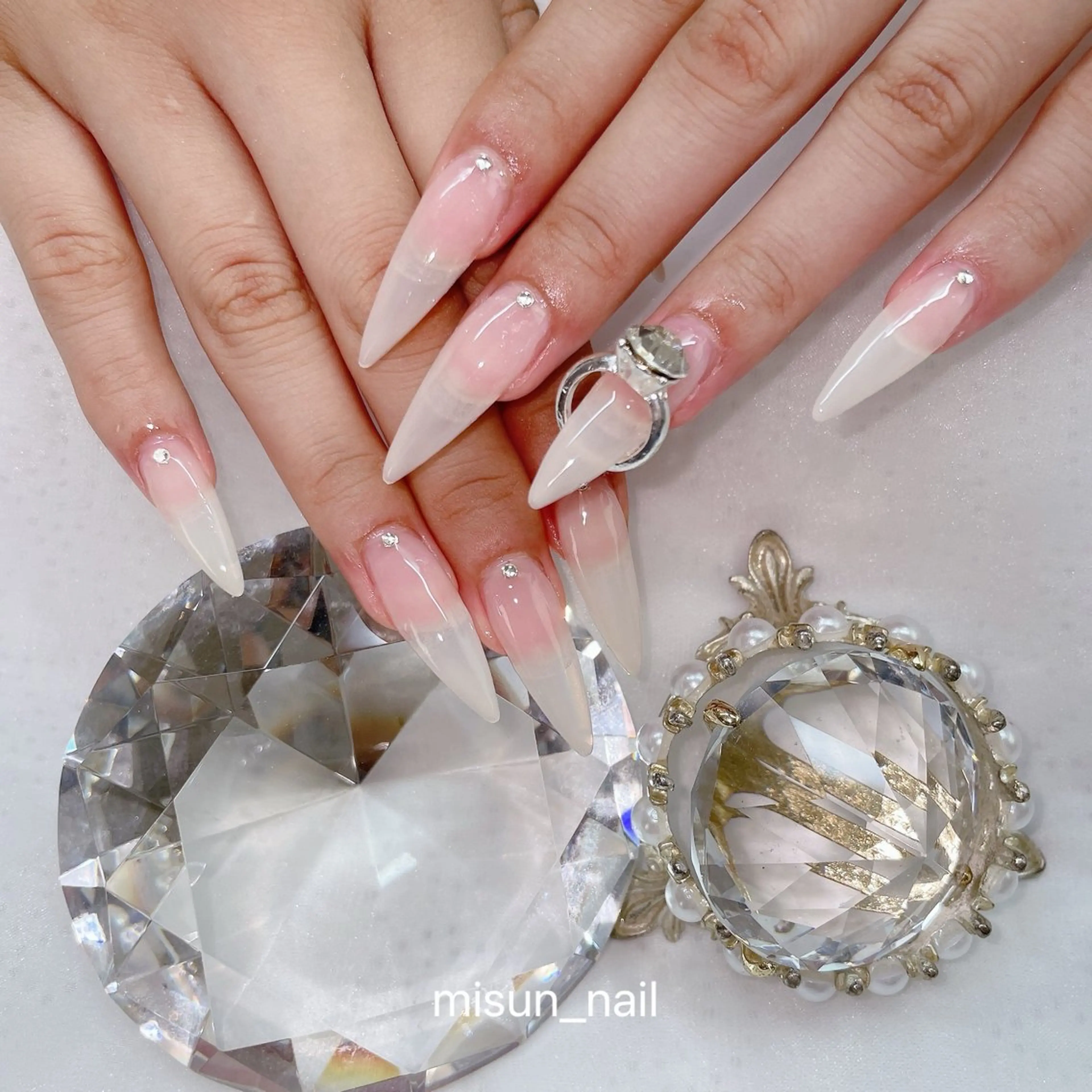 ネイル アートネイル オーロラネイル チークネイル 長さ出し フラッシュネイル misun_nail所属・misun_ nailのネイルデザイン