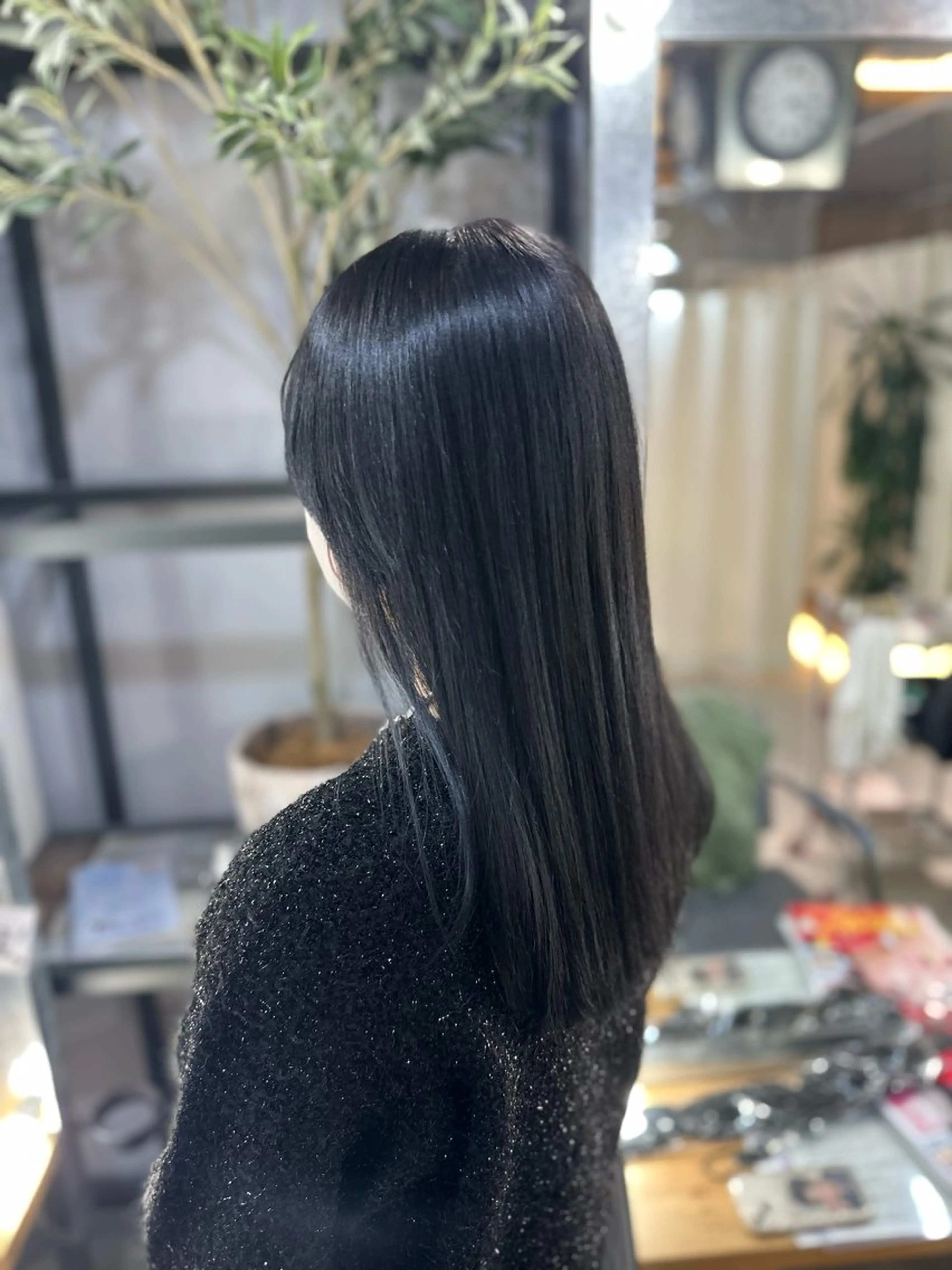 ロング カラー 黒髪 学生 溜 一太のヘアスタイル