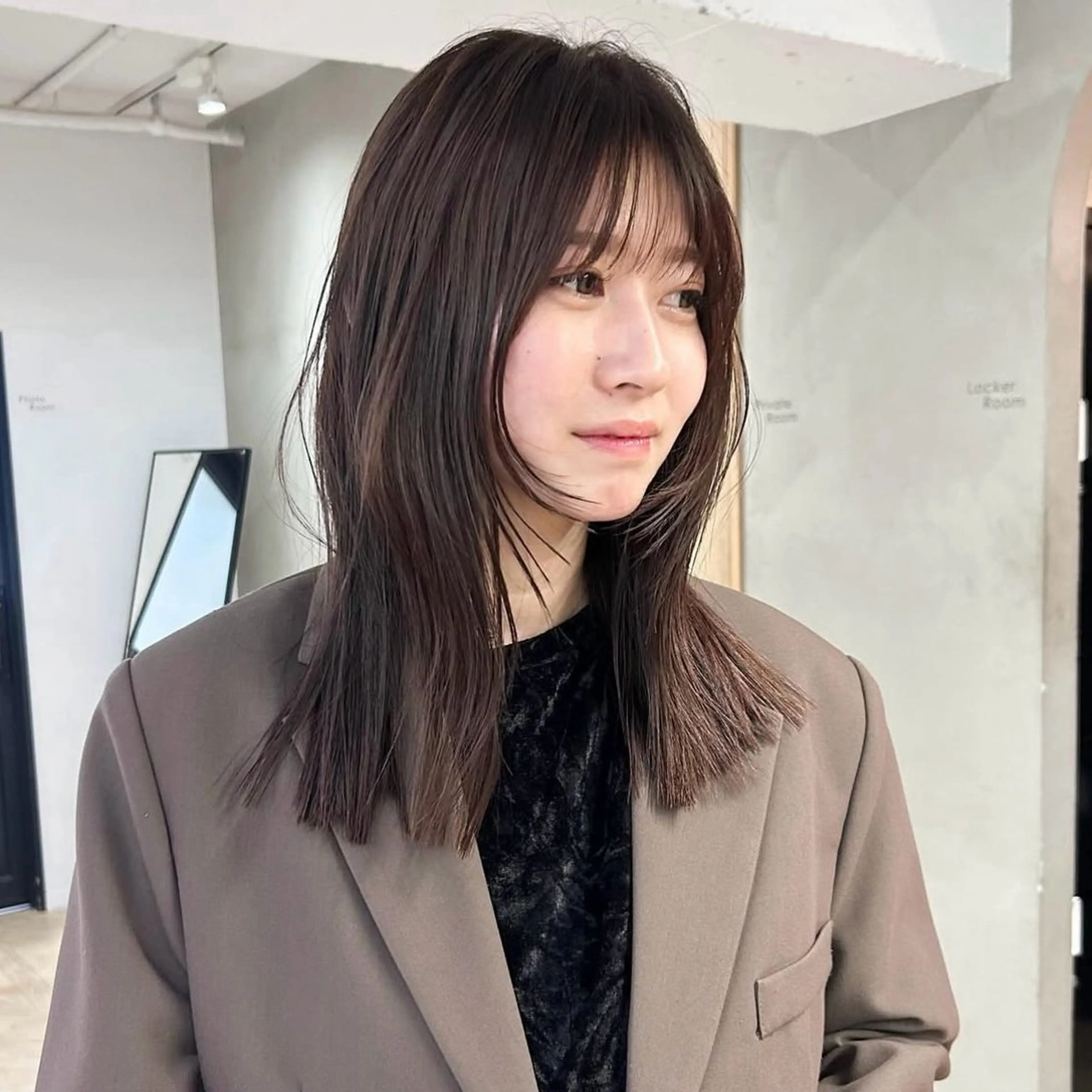 【👑新規予約No.1👑】 カット+ブリーチなしカラー+3stepトリートメント　栄／顔周りの写真