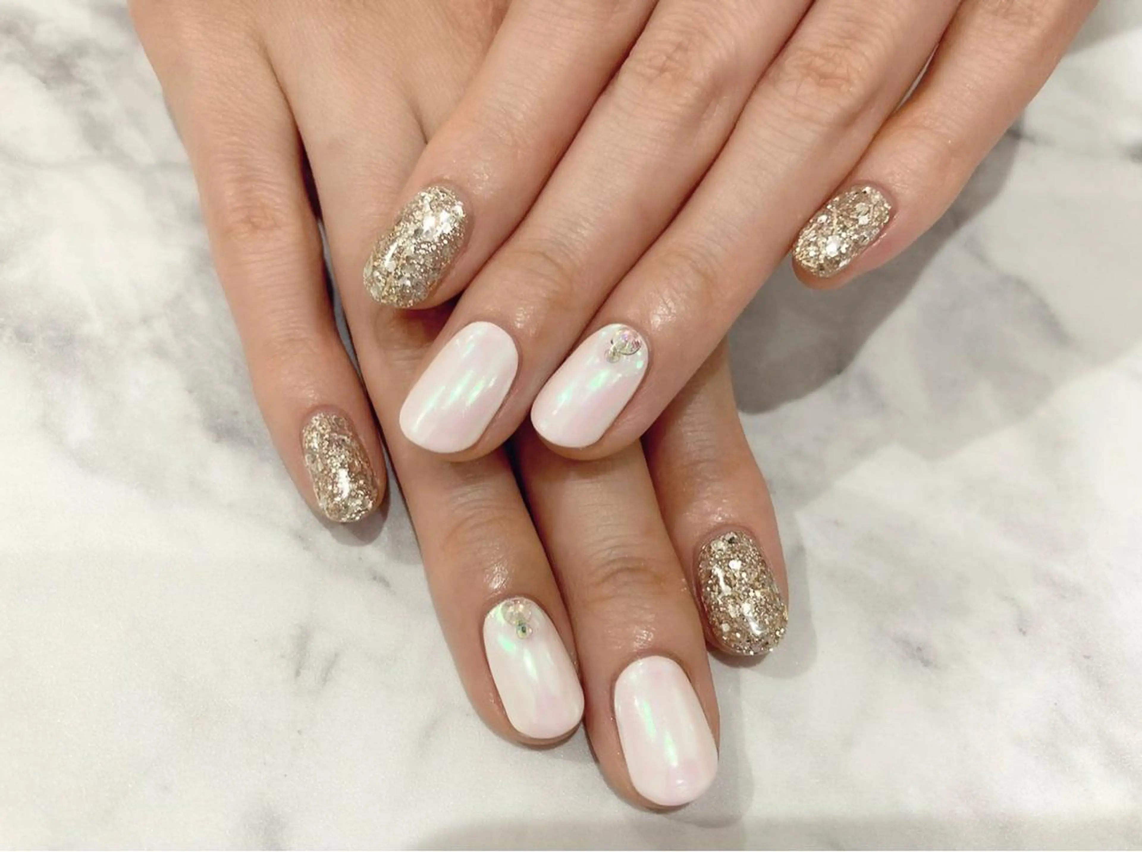 ネイル ジェルネイル ミラーネイル ニュアンスネイル パラジェル ハンドネイル Nail&eye Belire 新宿のネイルデザイン