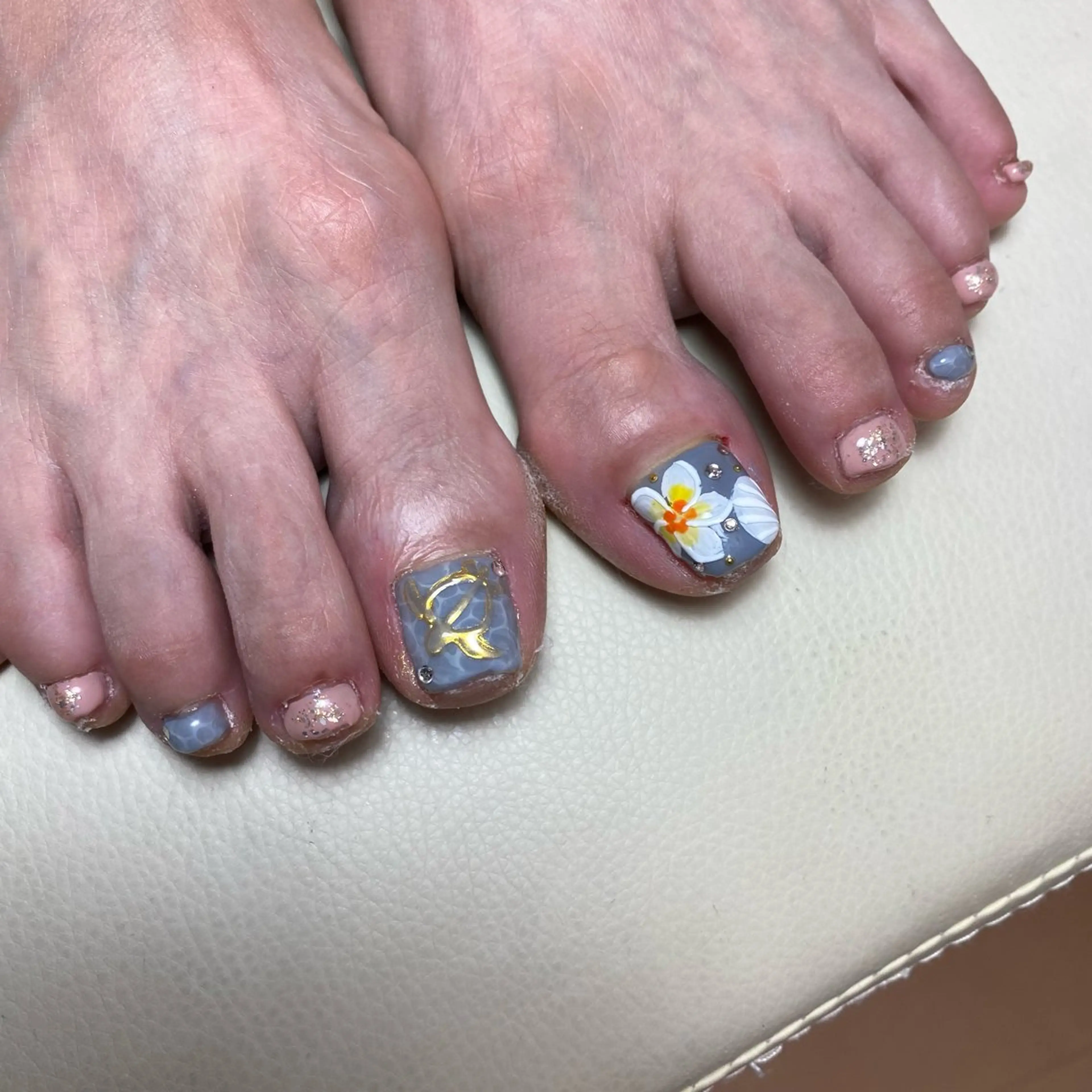 ネイル フットネイル フットネイル COCO+所属・COCO +のエステ・リラクイメージ