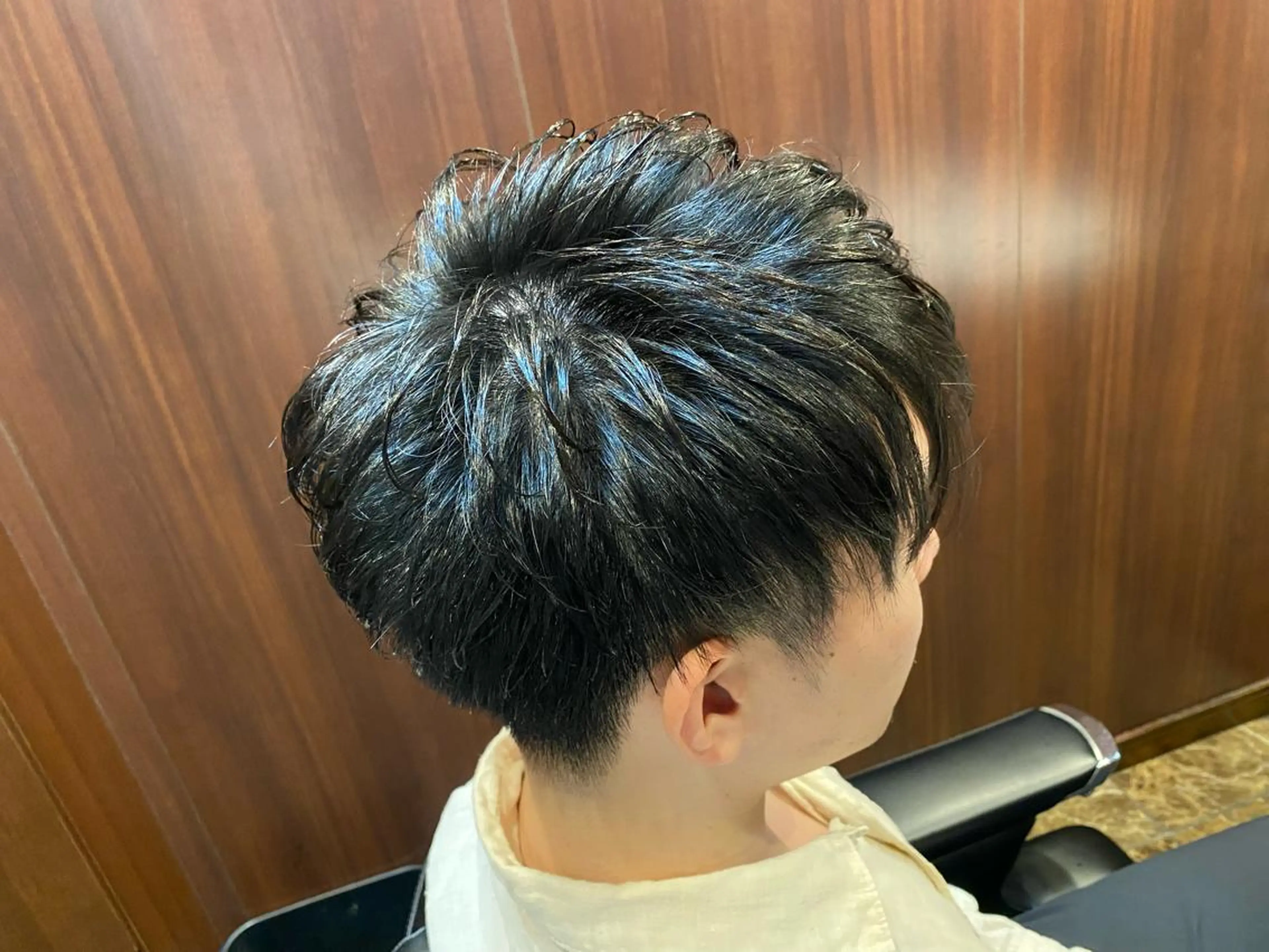 ショート パーマ メンズ 浅見 天翔のヘアスタイル