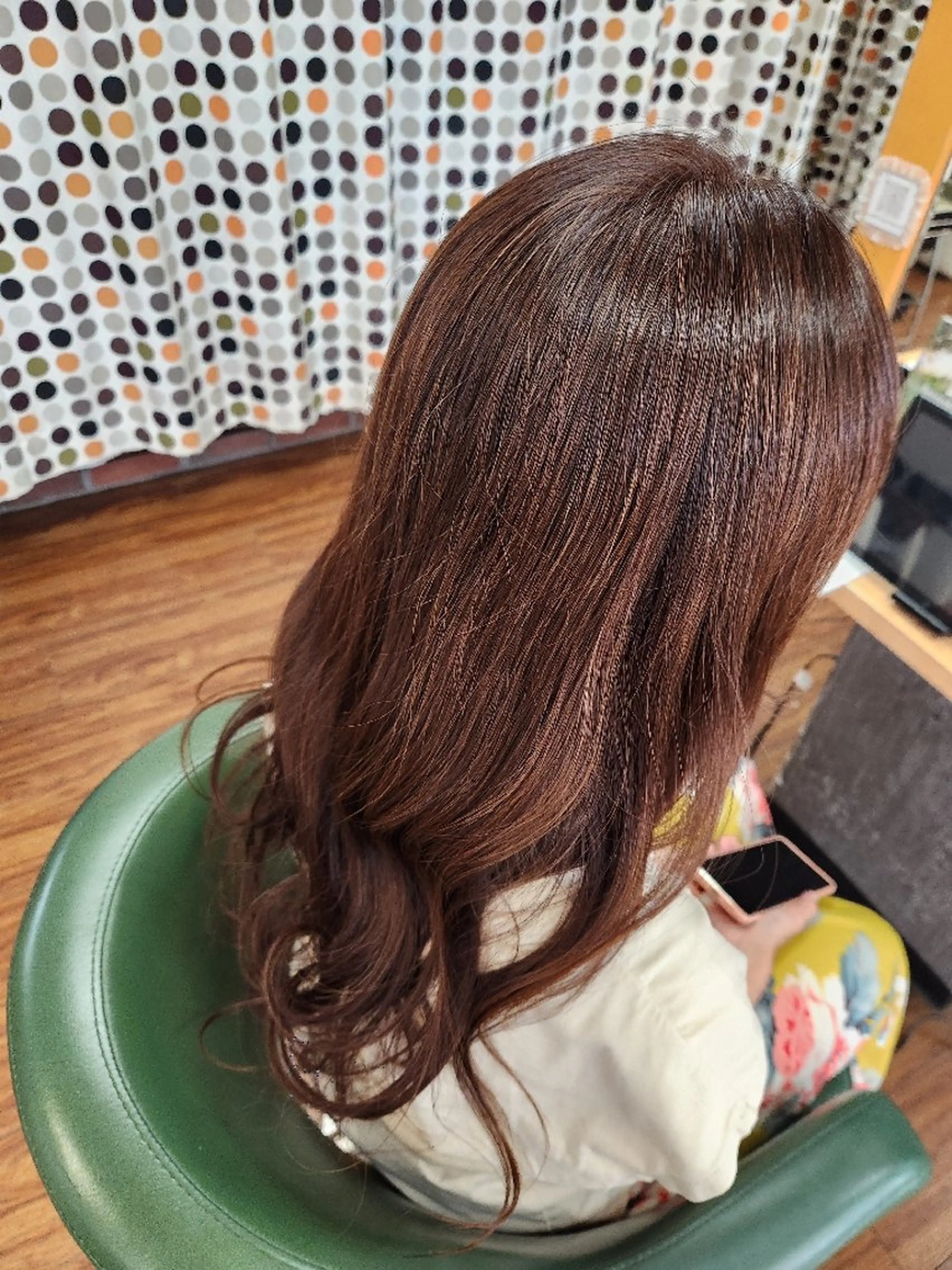 カラー 岩瀬 未来のヘアスタイル