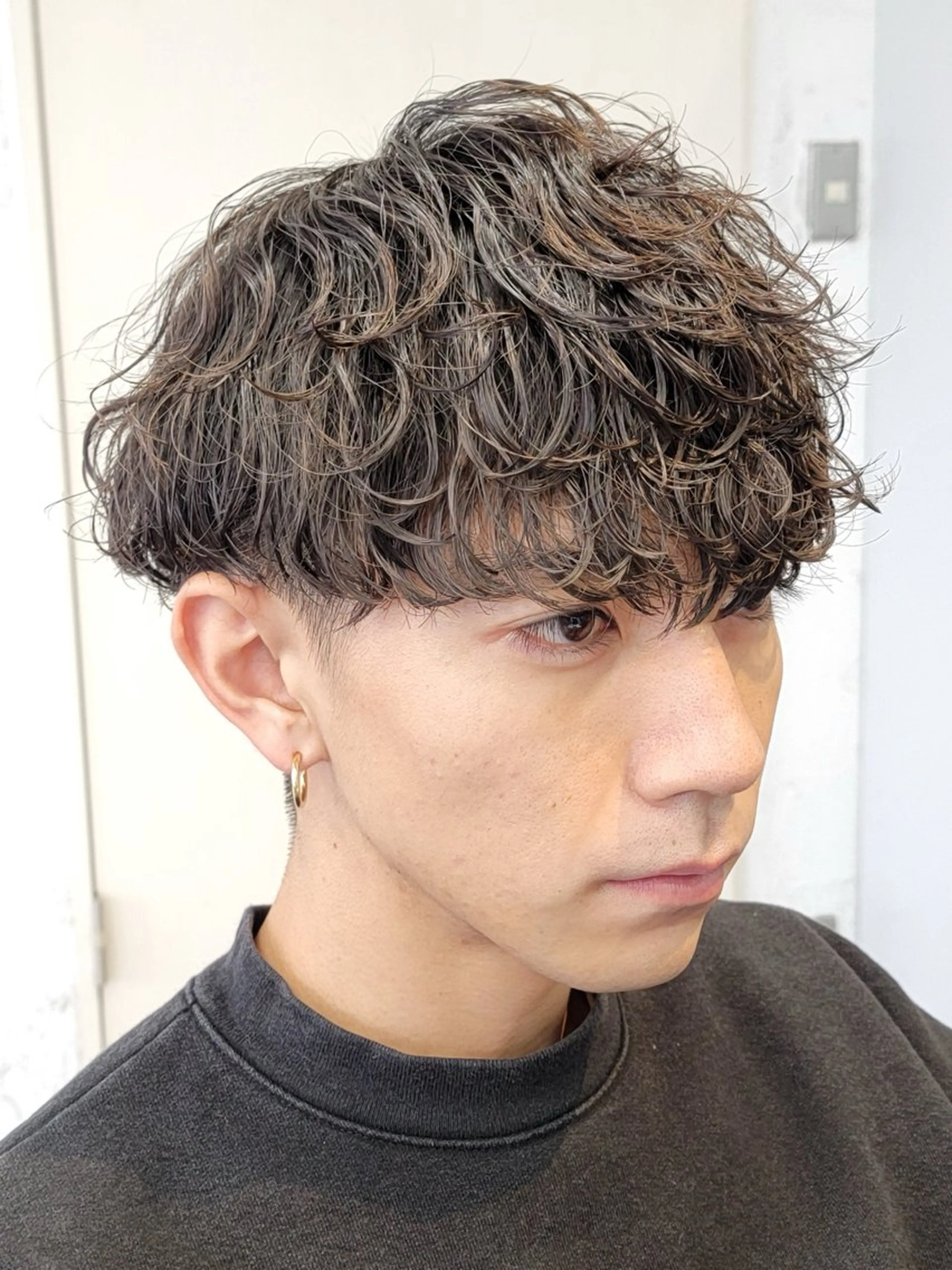 パーマ メンズ フェザーパーマ マッシュ メンズパーマ 学生（メンズ向け） メンズツイストパーマ fifth men's原宿所属・fifth/原宿/ シャドウパーマ/カズのヘアスタイル