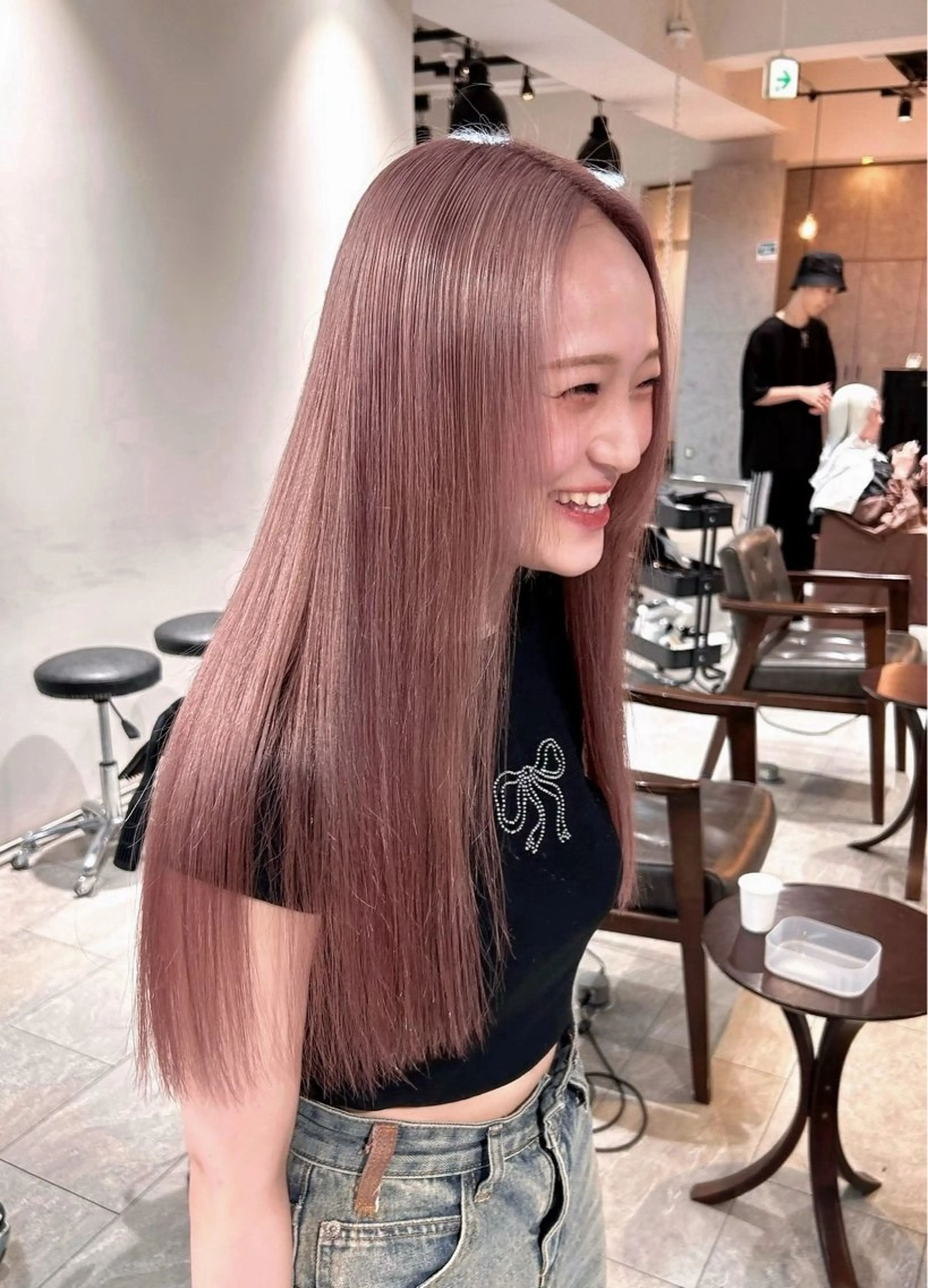 ロング カラー ヘアカラー 🩵ྀིハイトーン みほ🎀🫐のヘアスタイル