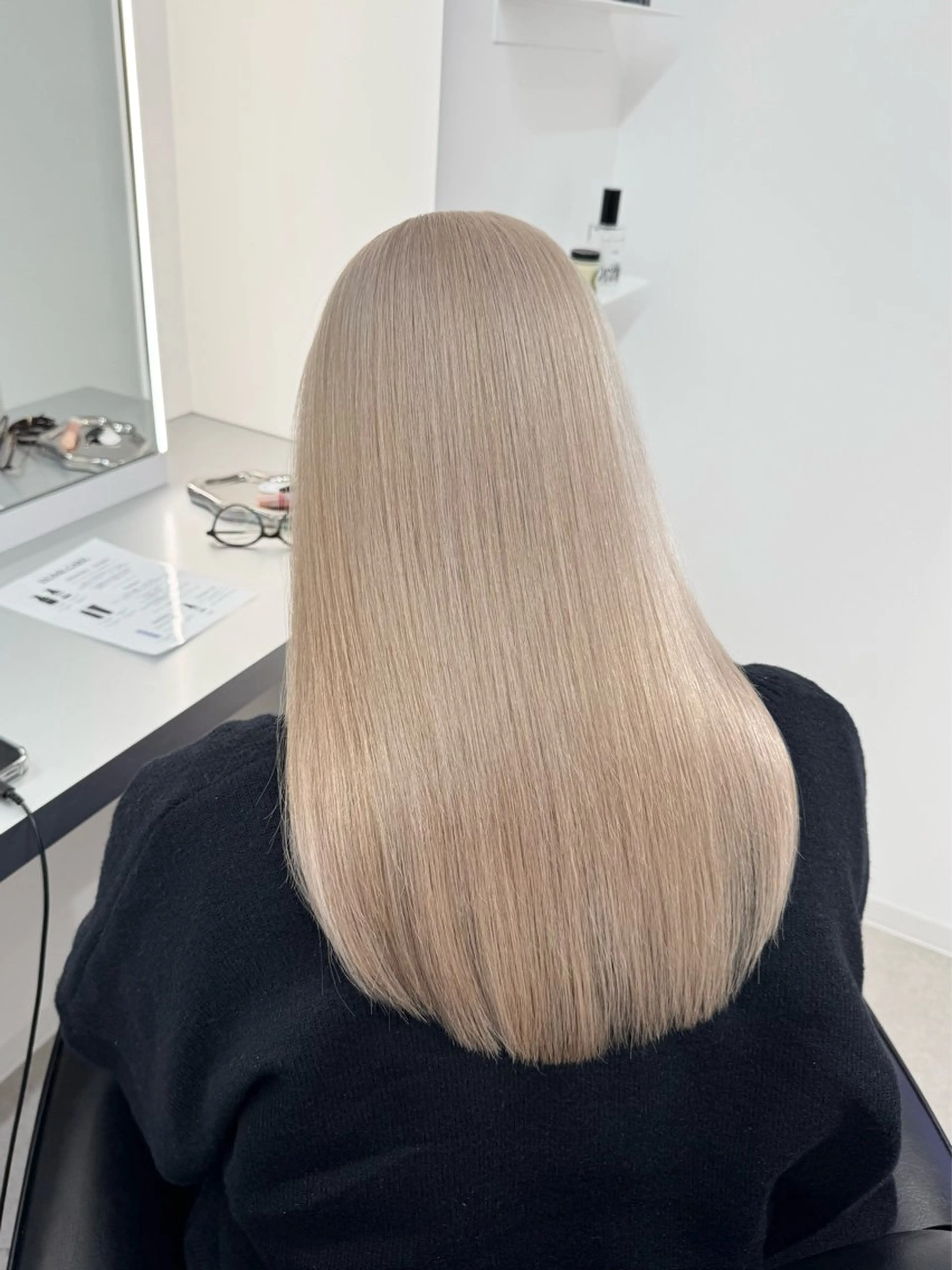 セミロング カラー ヘアカラー トリートメント ブリーチ/艶カラー 💎koharu💎のヘアスタイル