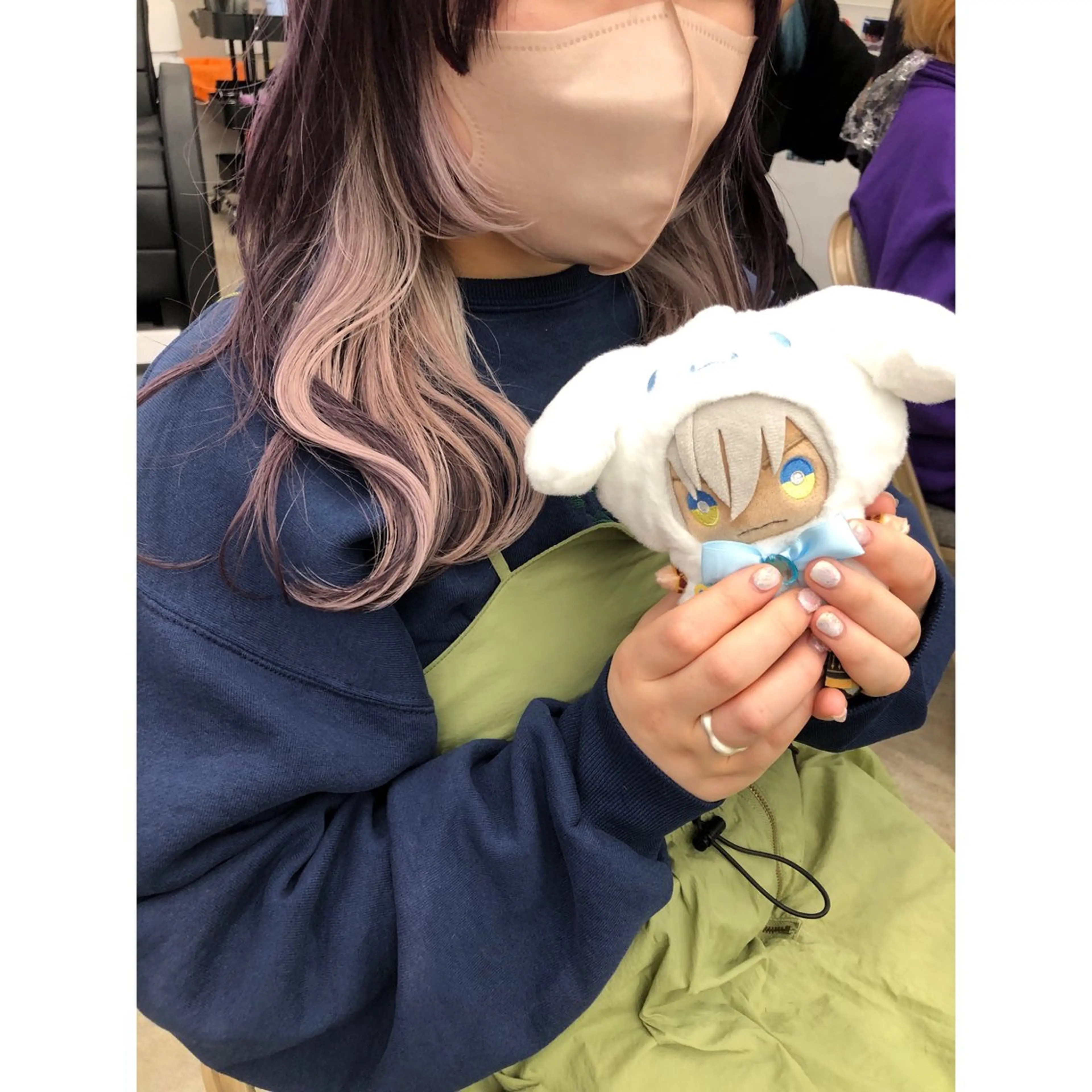 セミロング カラー ブリーチ インナーカラー ラベンダーカラー 推しカラー✨ オタク美容師ユウカのヘアスタイル