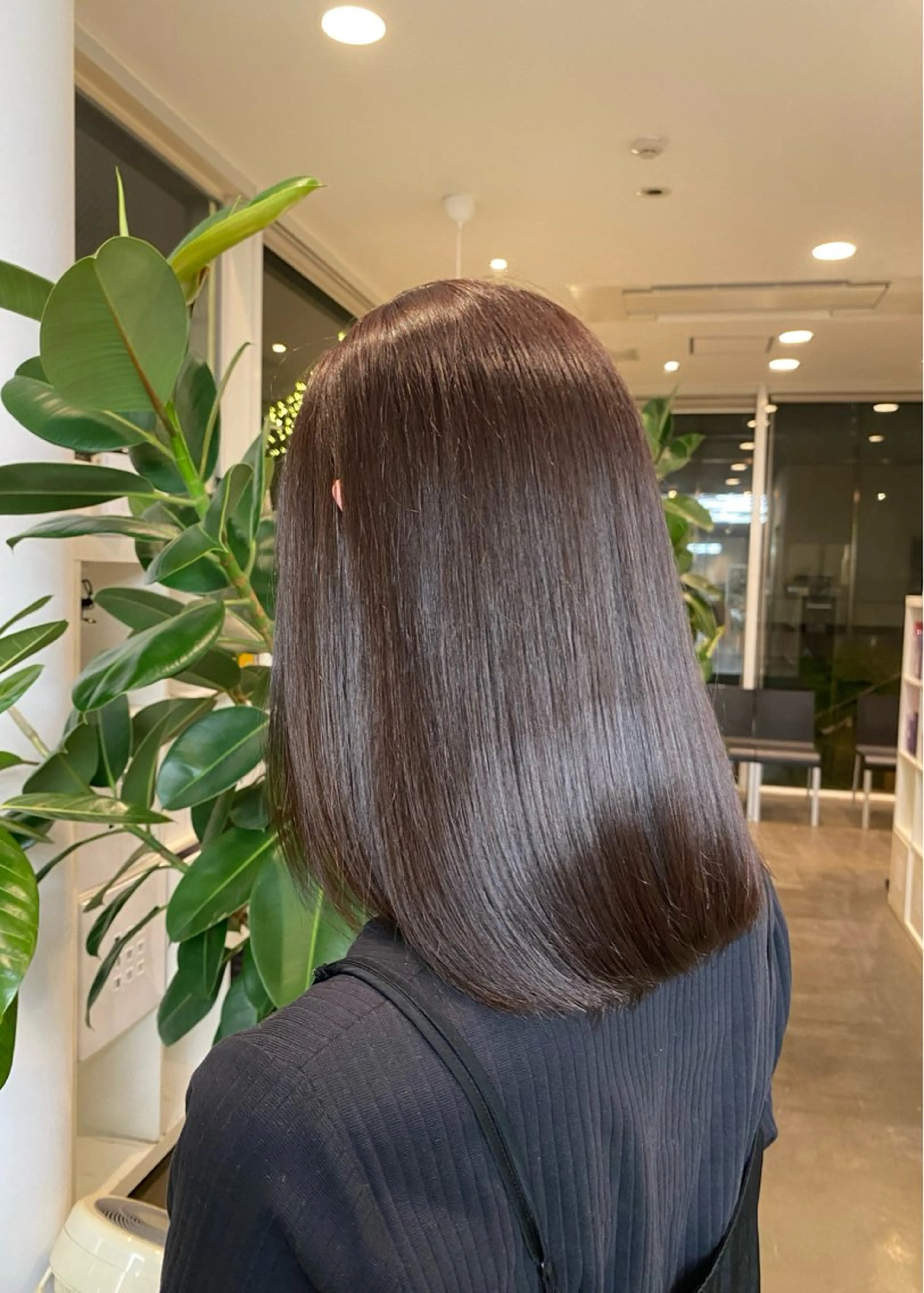 ミディアム カラー ブラウンカラー チョコレートブラウン DIFINOaoyama所属・🎧ayaka/ボブ /透明感カラー🩵のヘアスタイル