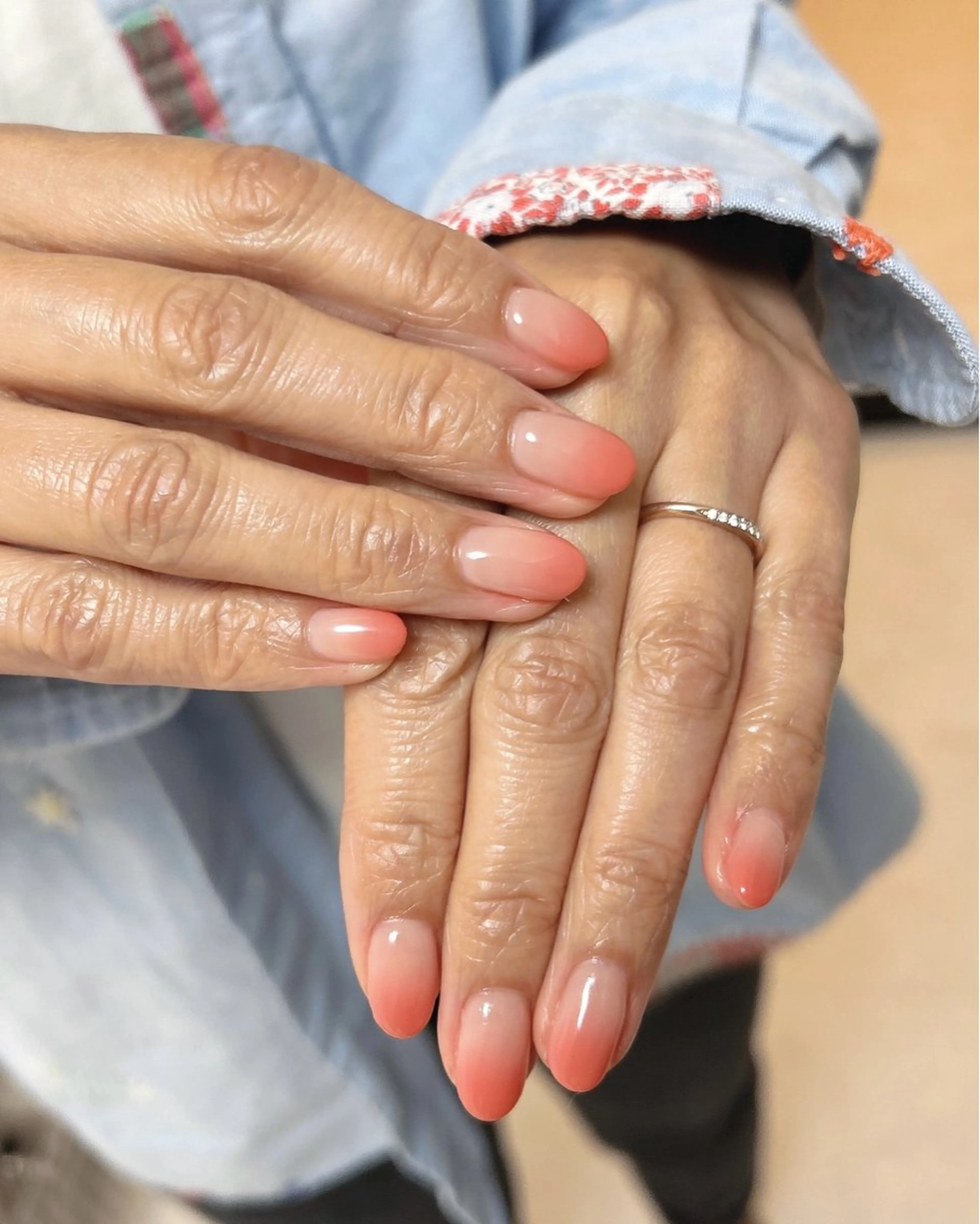 ネイル グラデーション ten nail salon　かえでのネイルデザイン