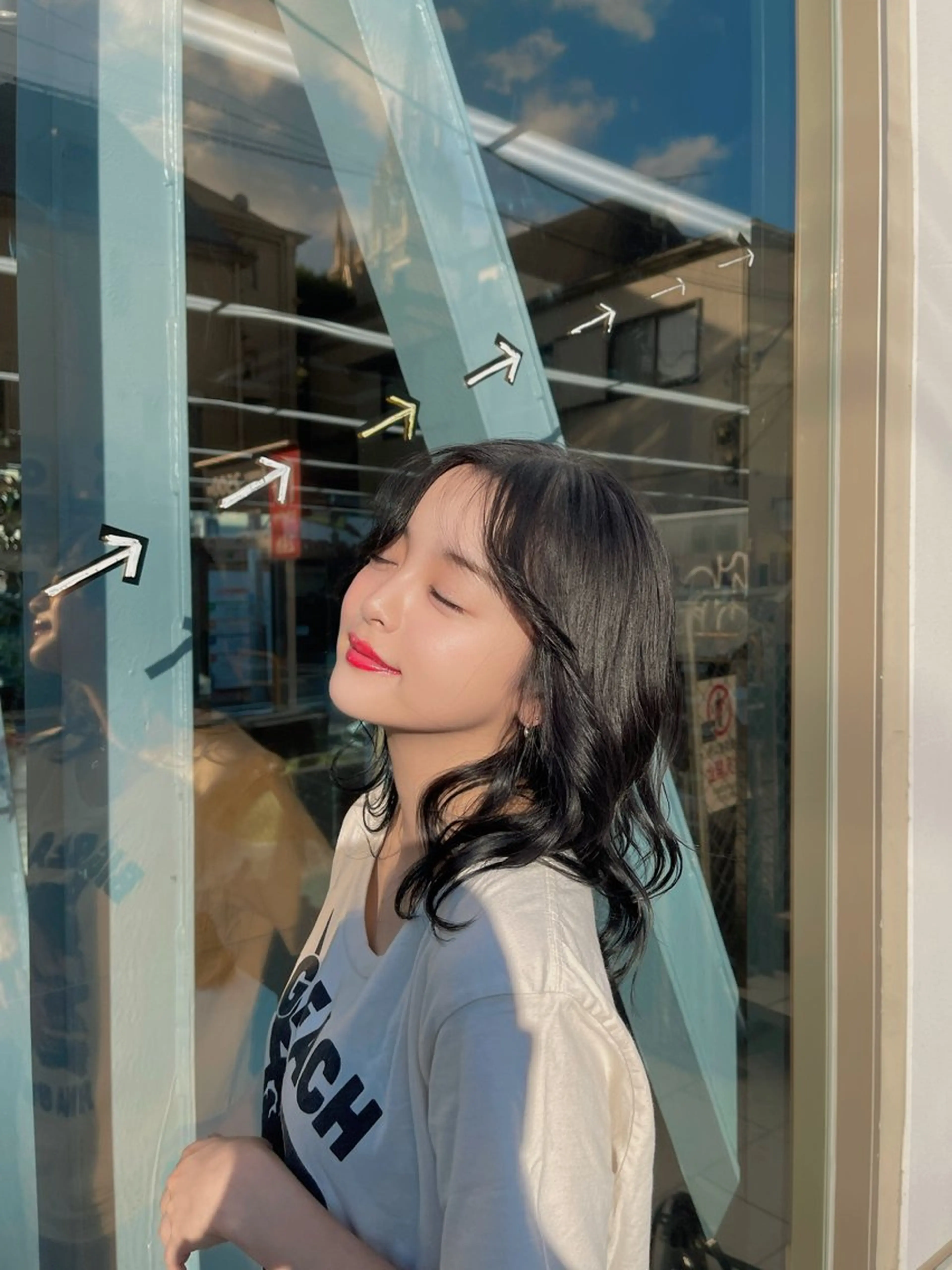 セミロング 透明感カラー🕊🤍 アサノ  マユのヘアスタイル