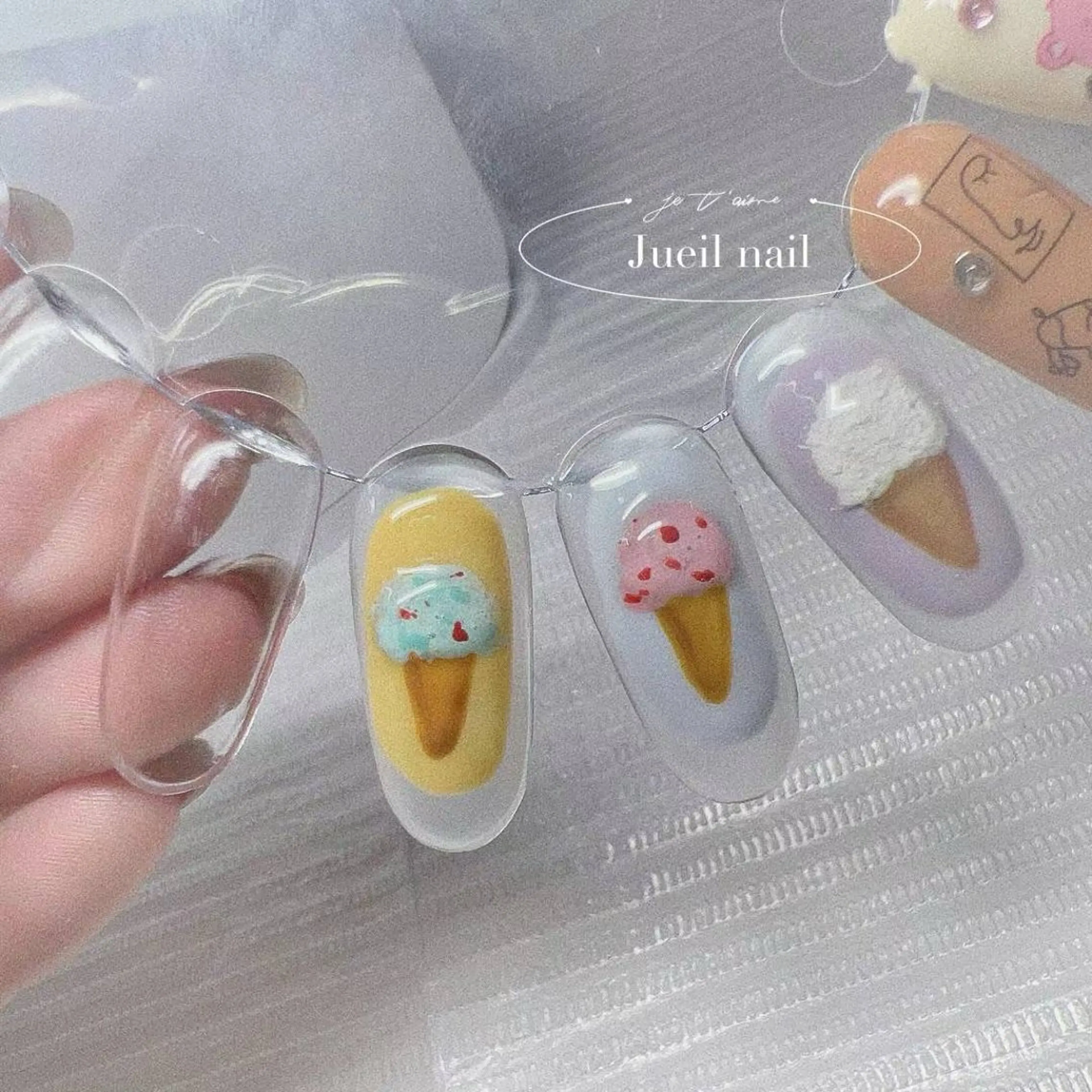 ネイル KURE ISAKIのネイルデザイン