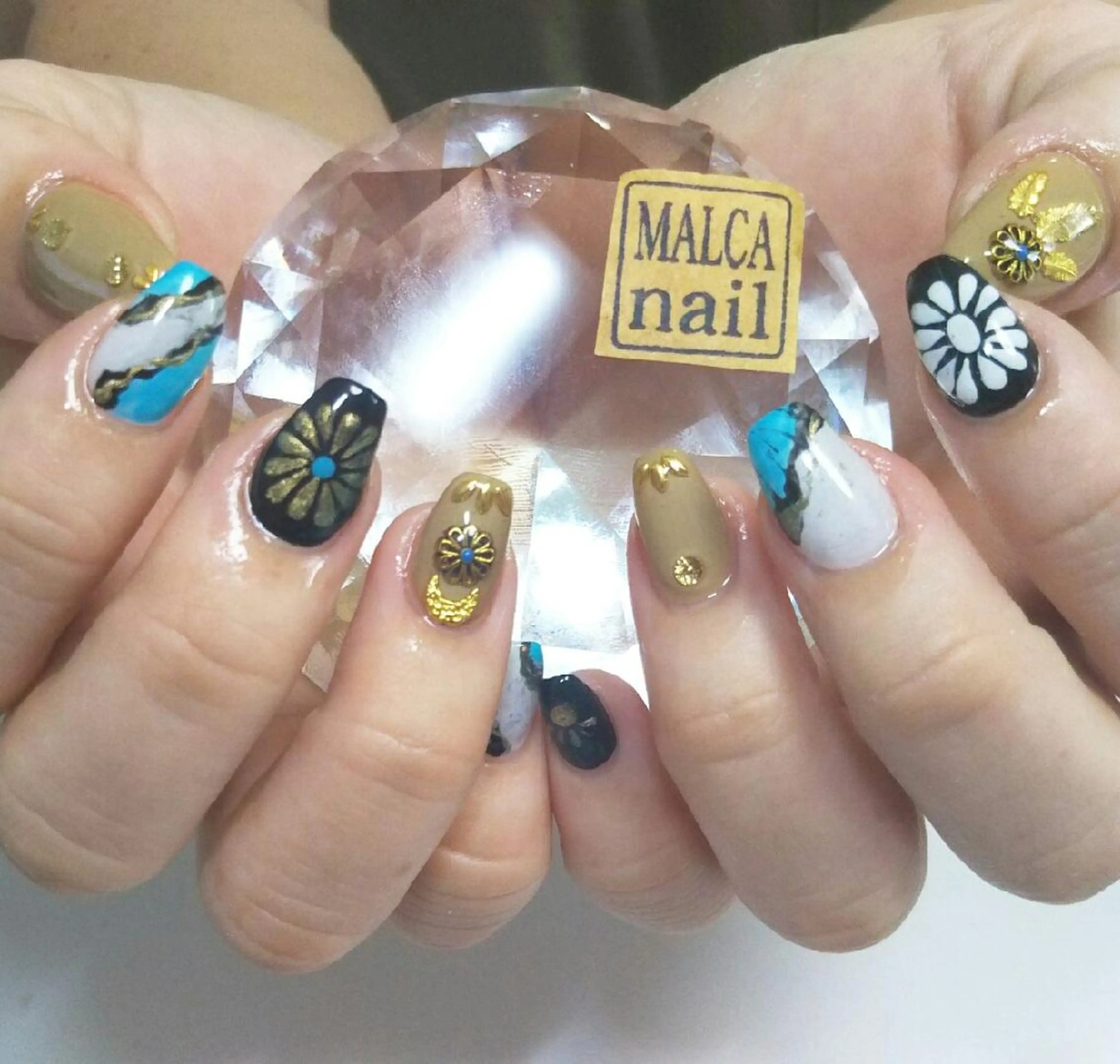 セミロング ヘアアレンジ パーマ キッズ マツエク・マツパ ネイル MALCAnail(マルカネイル)所属・荒木 莉奈のネイルデザイン