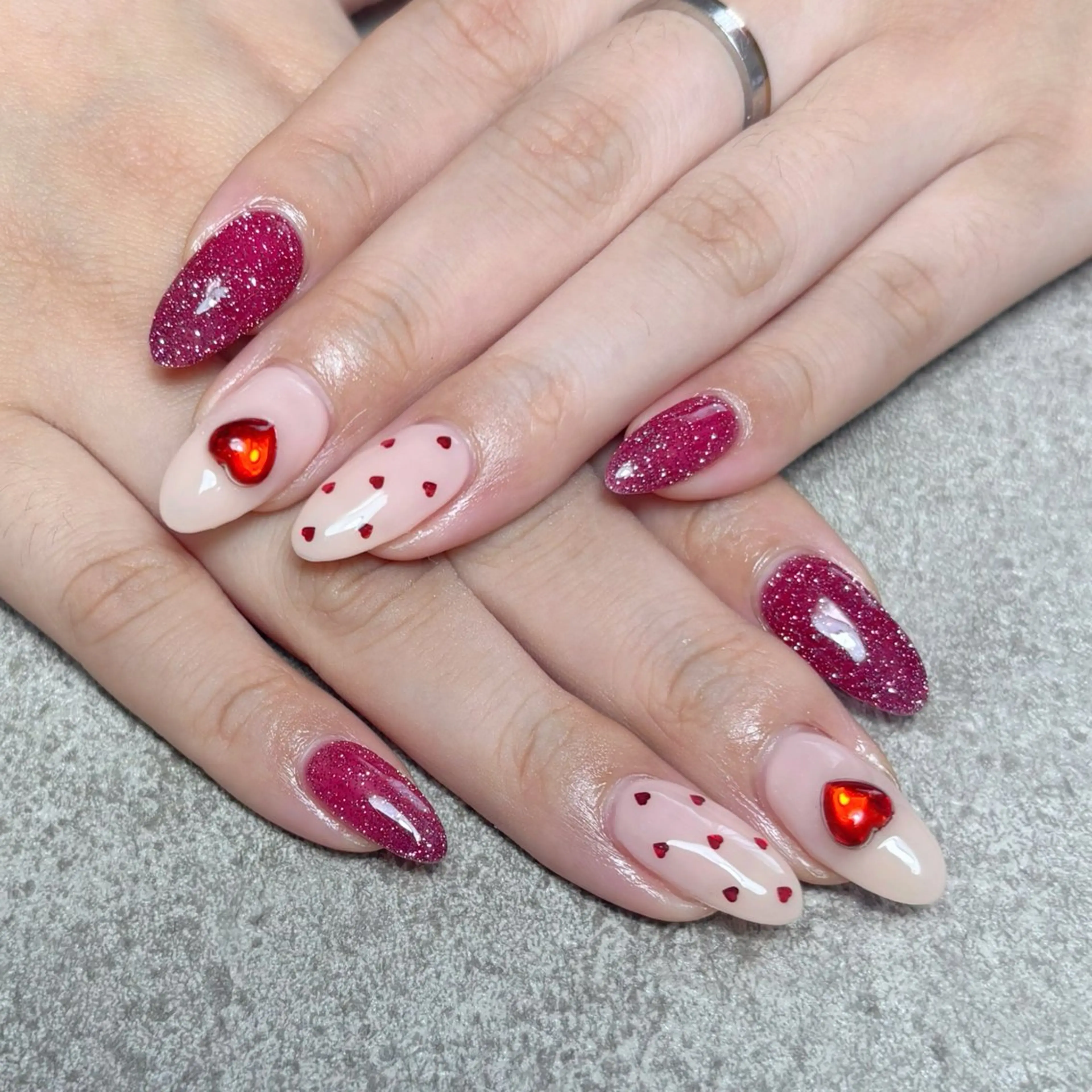 ネイル ハンドネイル nailroom DIASOMNIAのネイルデザイン