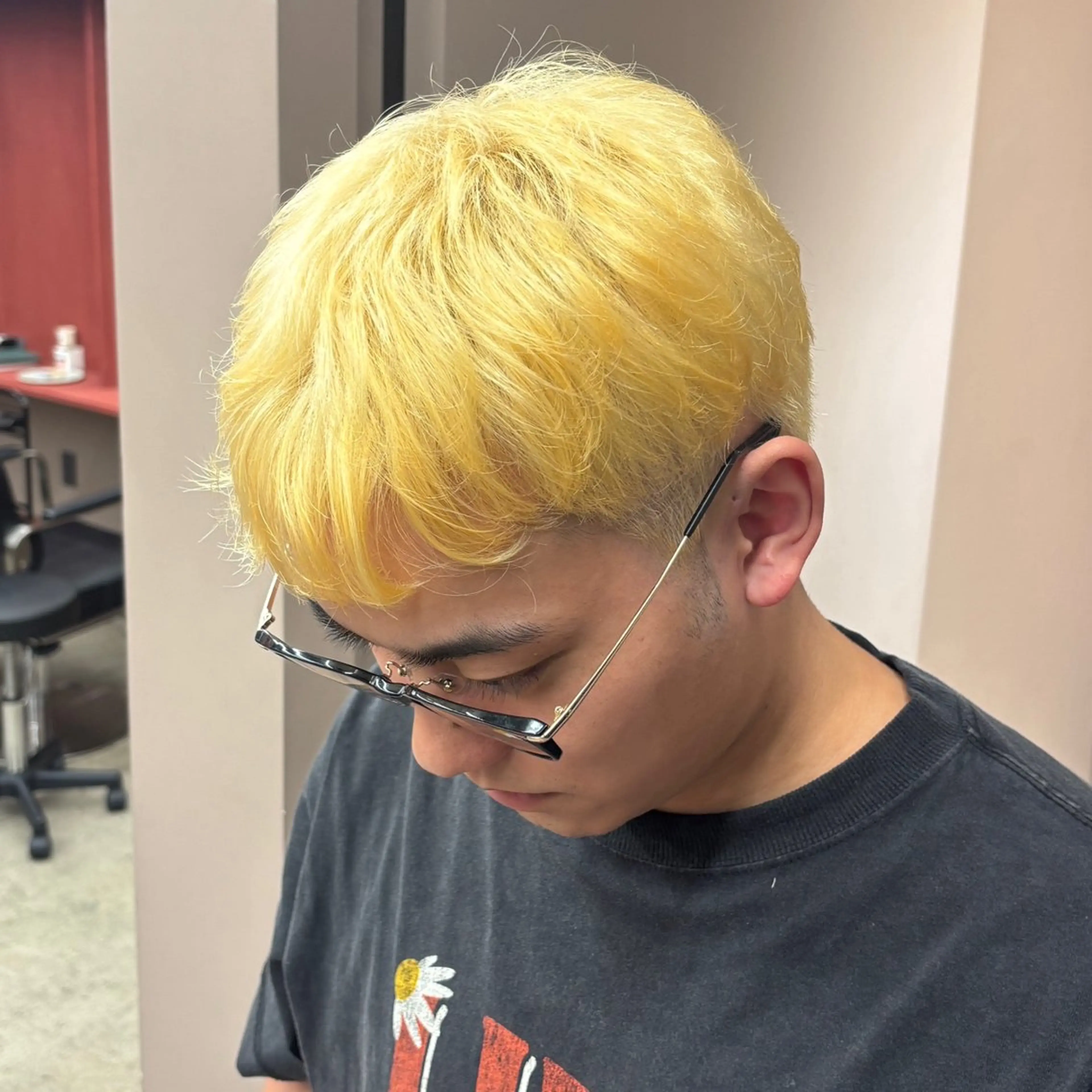 ショート カラー メンズ メンズブリーチ ブリーチ ヘアカラー HIBIKI / ブリーチモデルのヘアスタイル