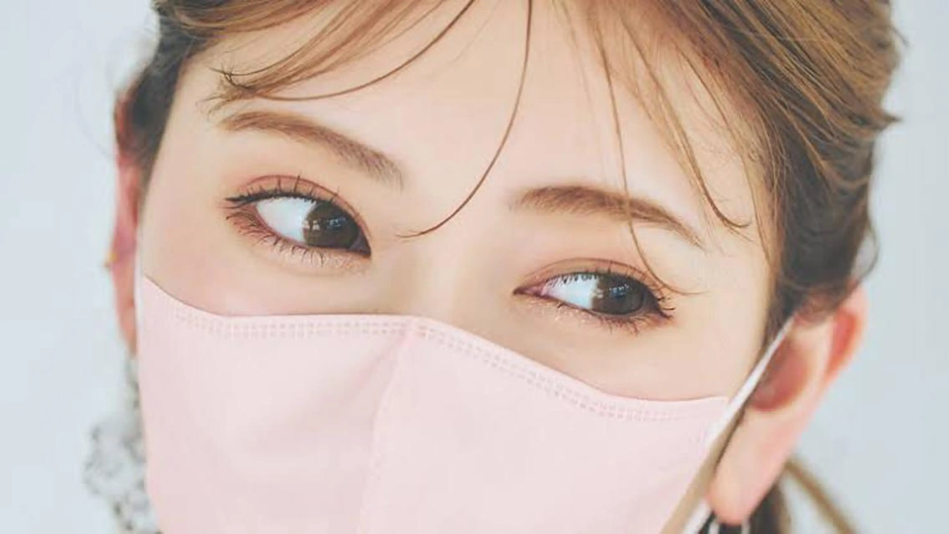 【マスクから見える箇所集中お手入れ】アイブロウワックス＋額ワックス脱毛の写真