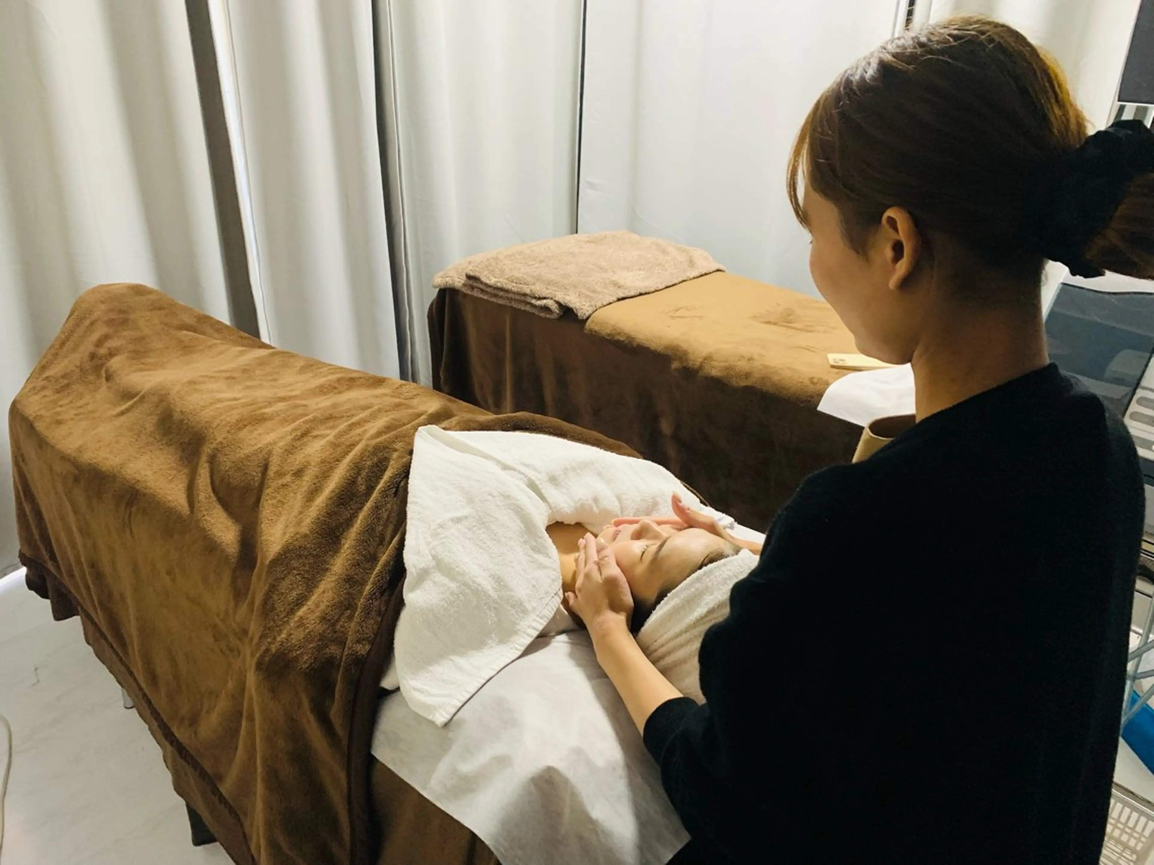 【癒し】フェイシャルエステ💆♀️オールハンドによるマッサージ➕毛穴の大掃除&リンパマッサージの写真