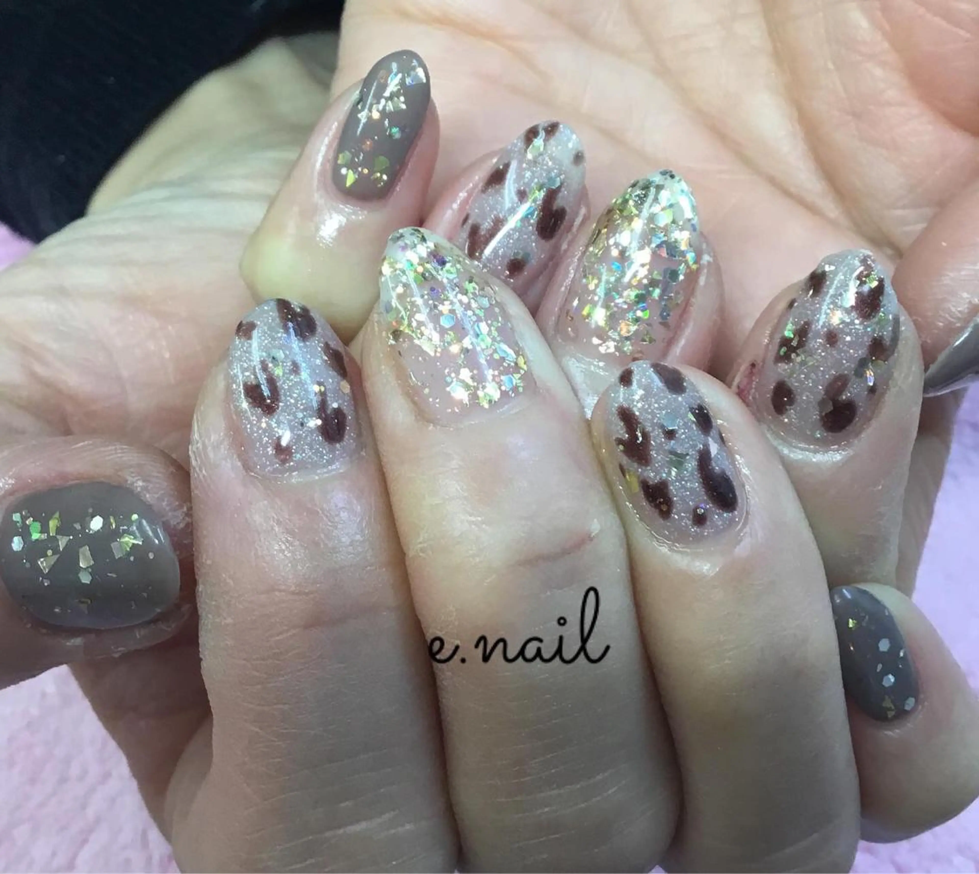 ネイル e.nail所属・和賀井 恵理のネイルデザイン