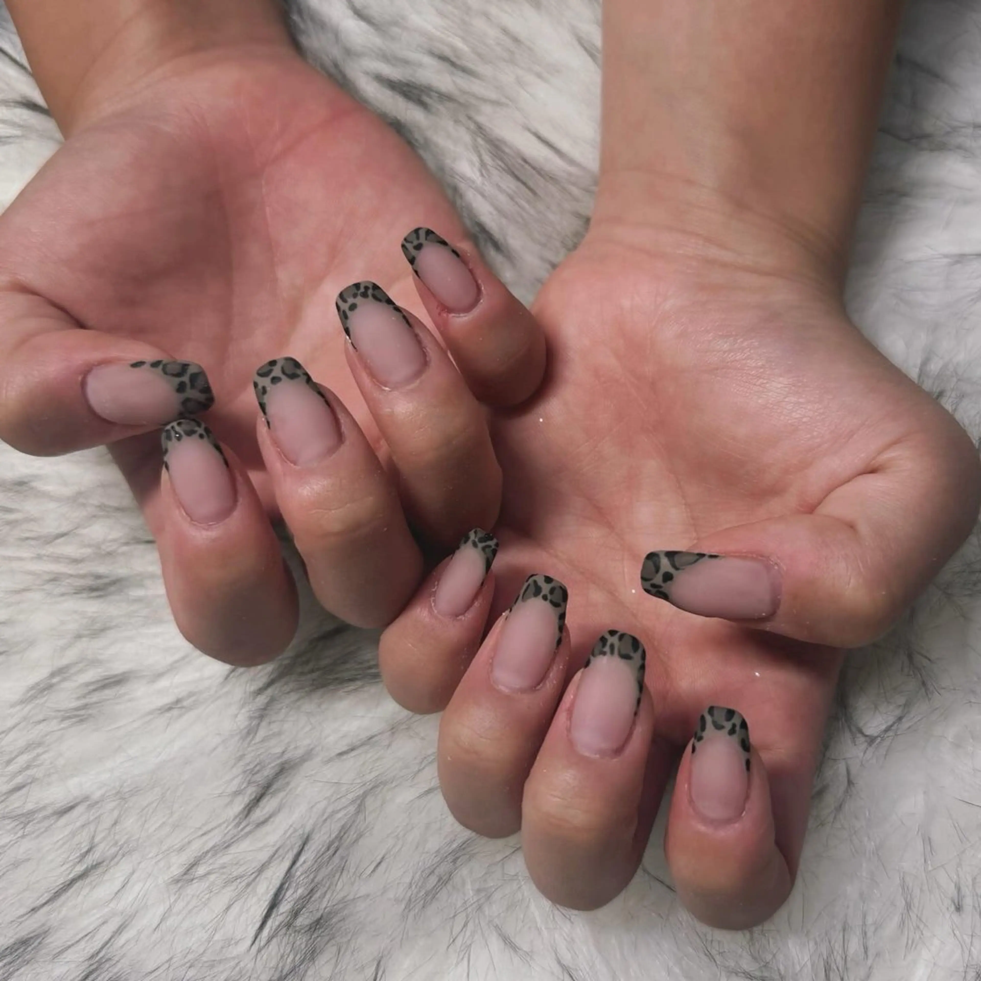 ミディアム ハンドネイル mao .のネイルデザイン