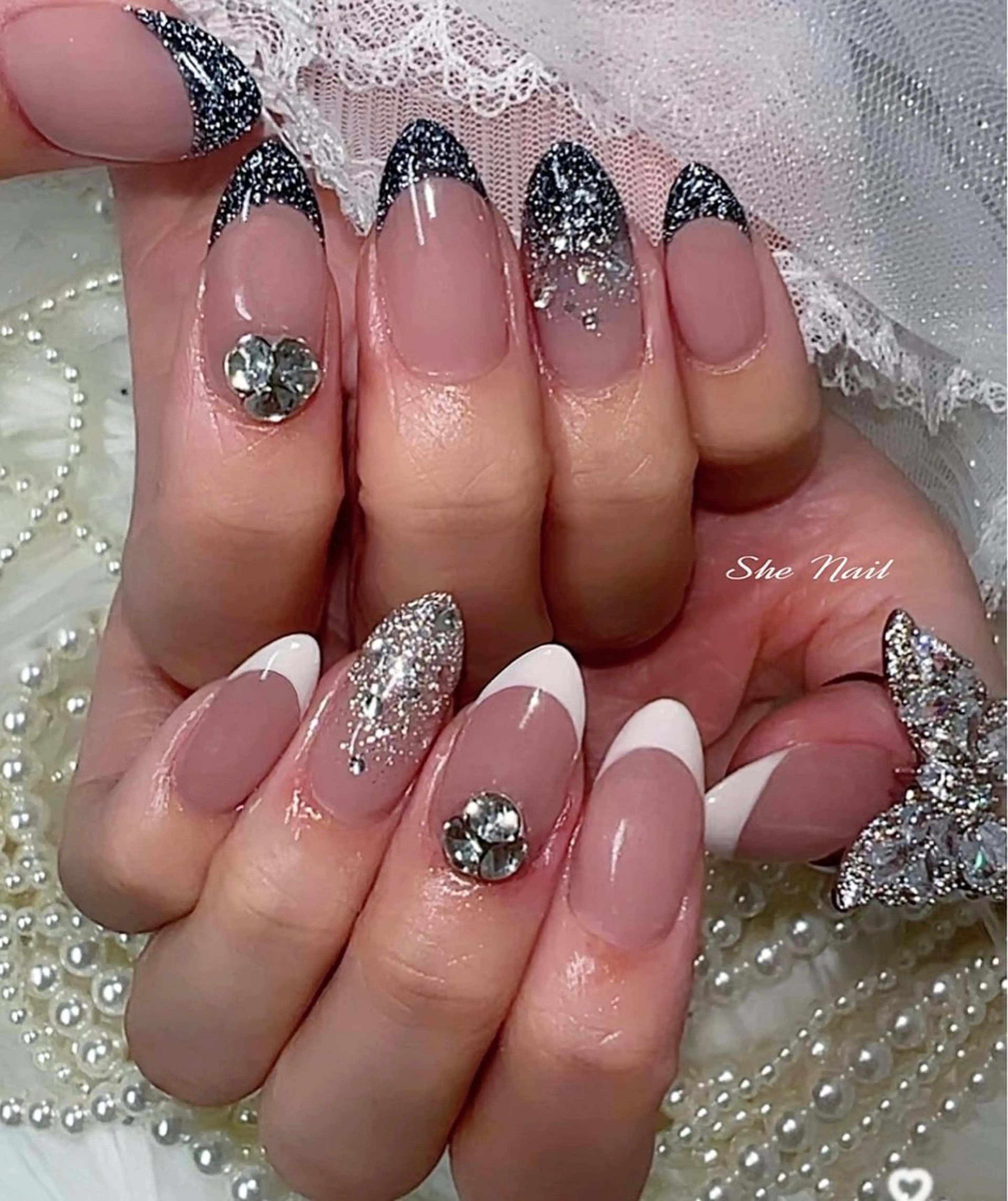 ネイル チークネイル 長さ出し フレンチネイル ガラスフレンチ キラキラネイル She   Nail所属・ISA_ BELLAのネイルデザイン
