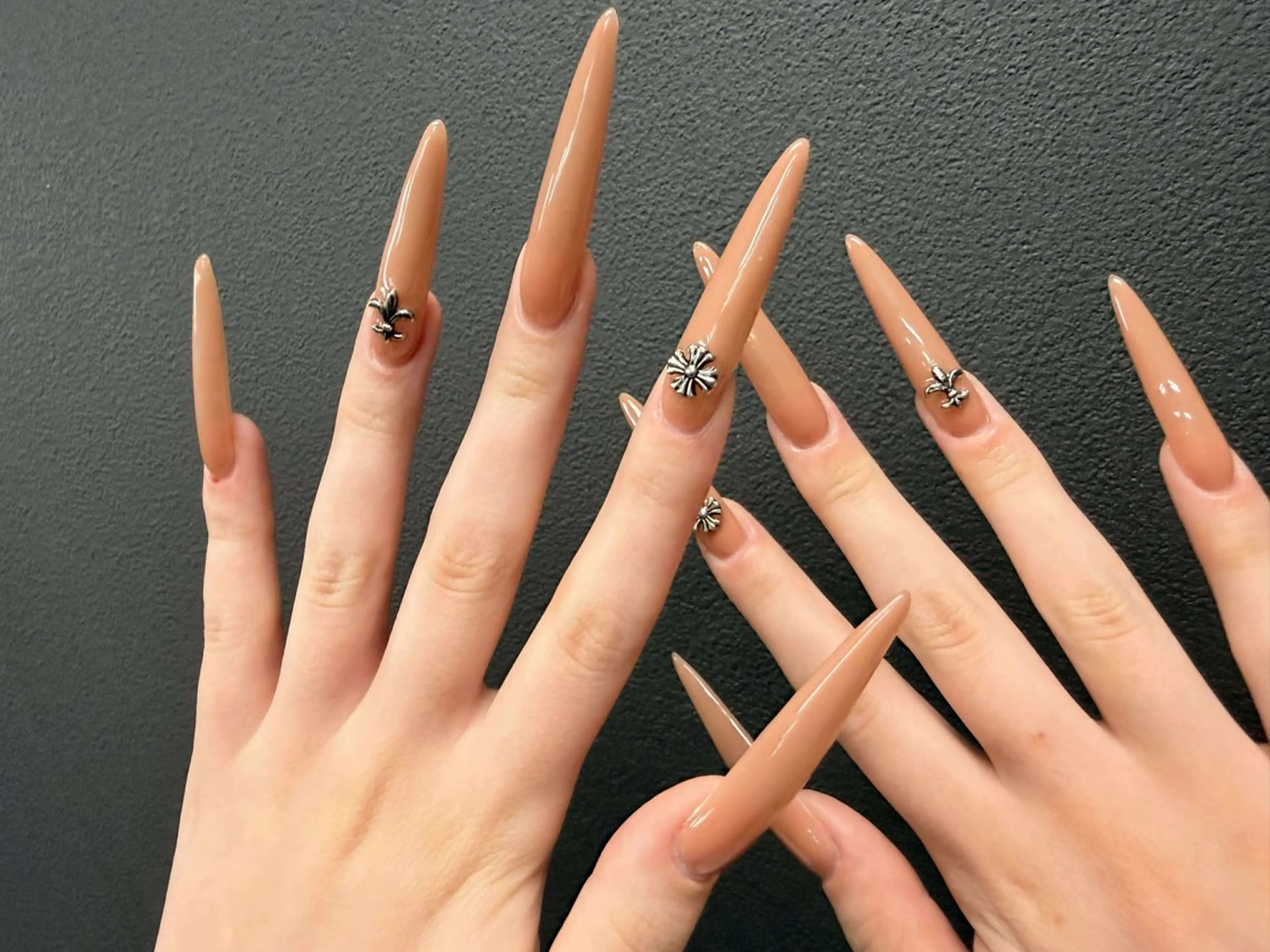 ネイル ワンカラーネイル ネイルチップ SORA ANA.CHUOのネイルデザイン