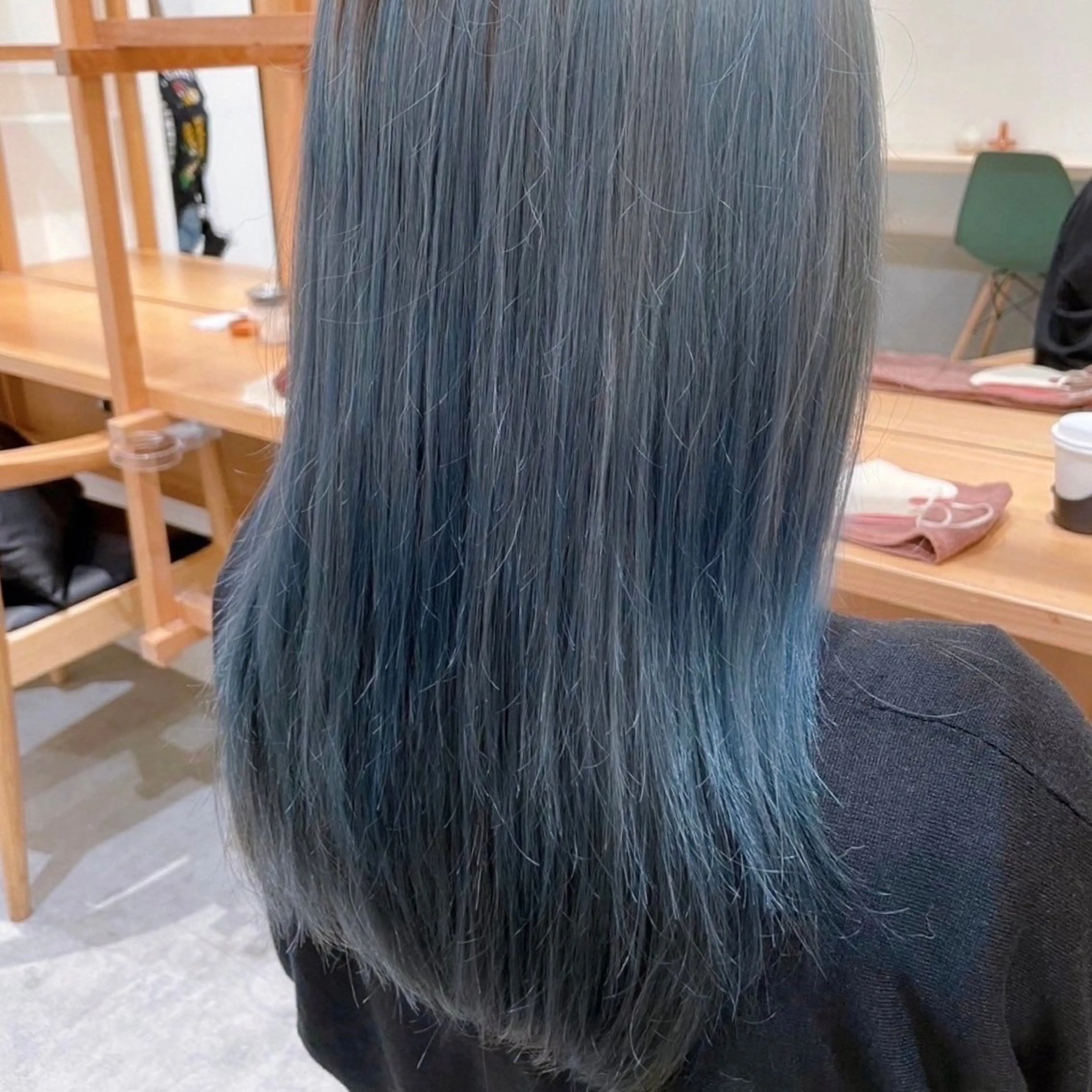 セミロング カラー ブルーカラー say.所属・たなか こころ🎀のヘアスタイル