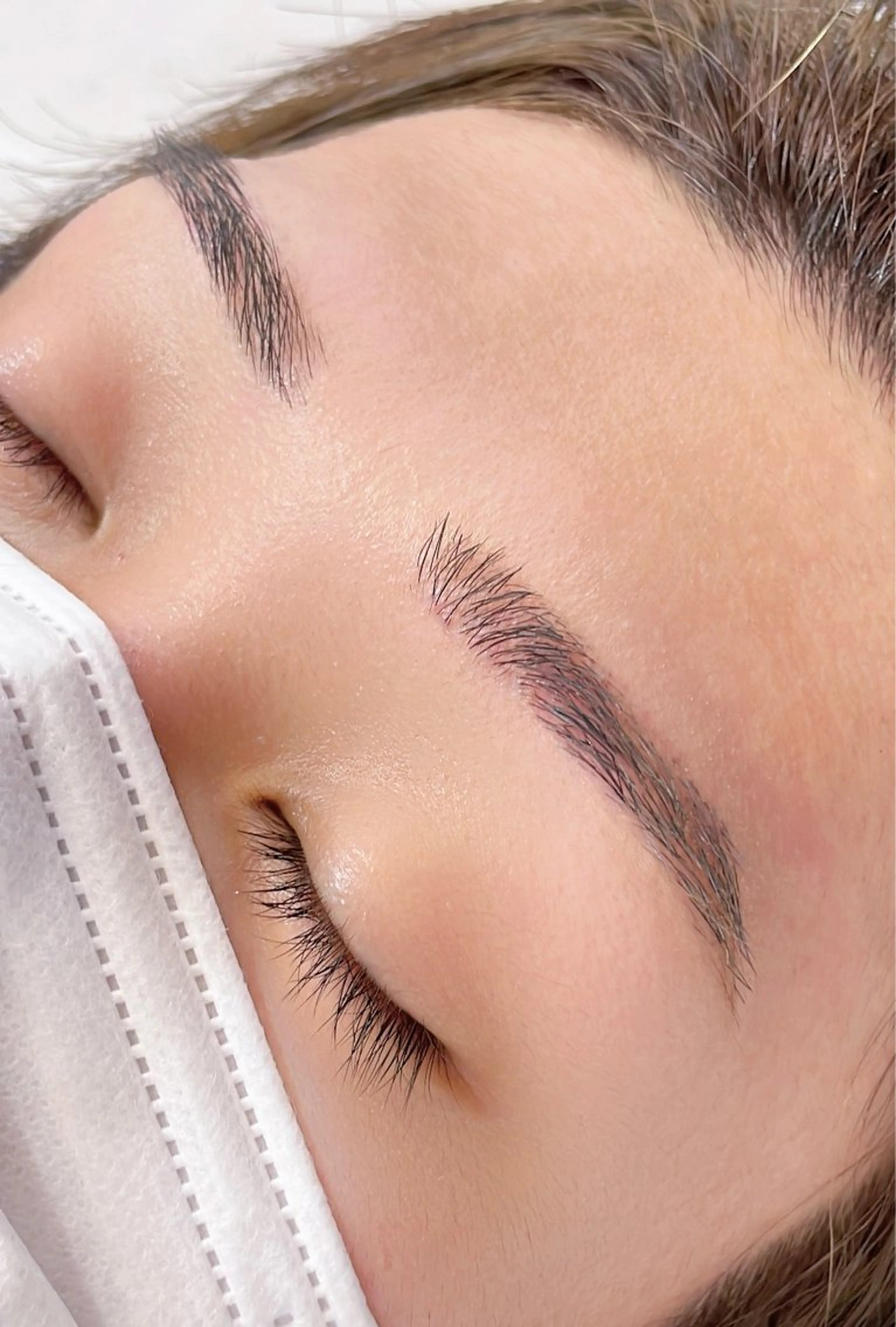 アイブロウ REGINA (レジーナ)所属・REGINA ネイルまつげエステの眉毛・アイブロウイメージ