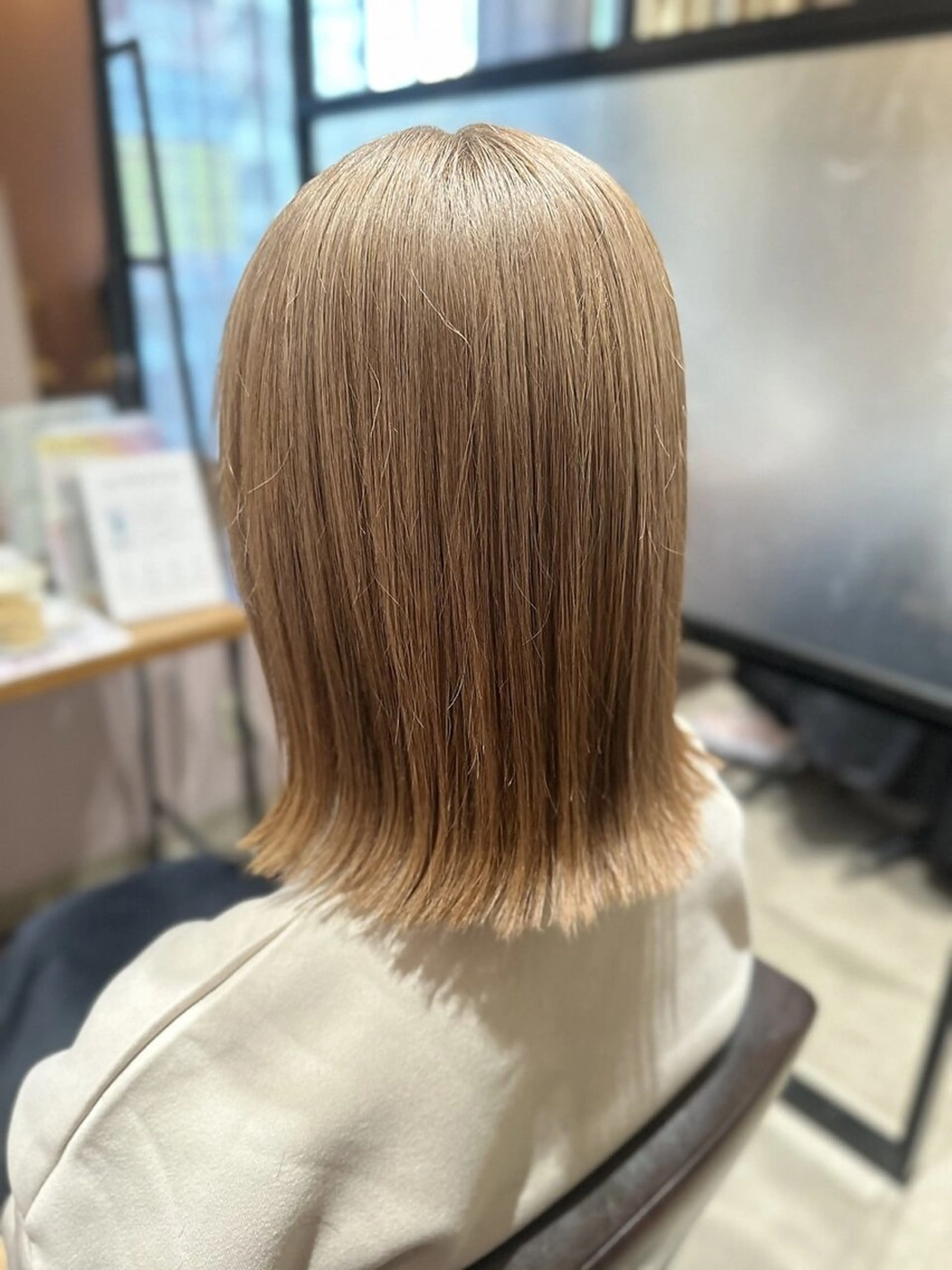 カラー 西原 愛紗のヘアスタイル