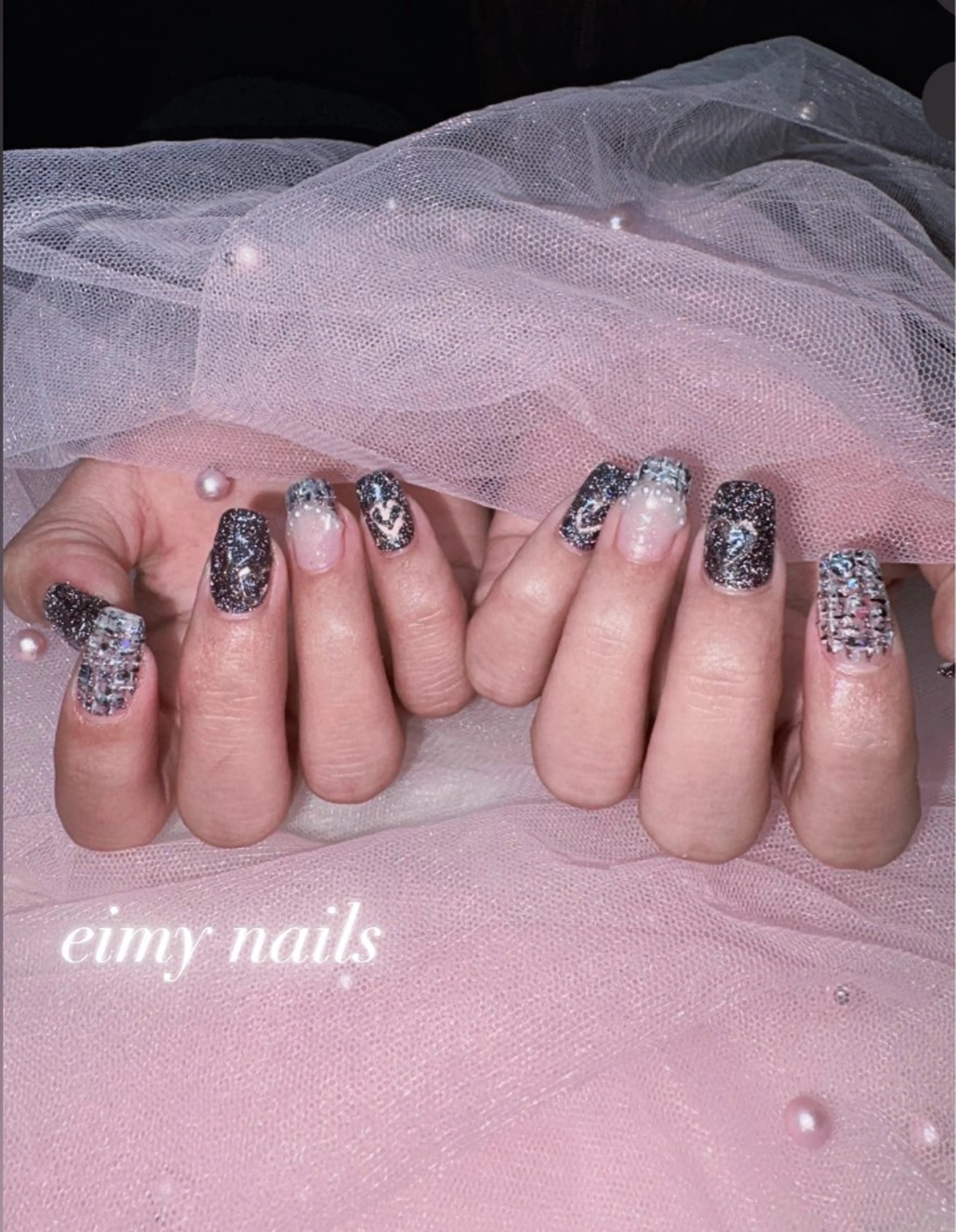 ネイル フラッシュネイル フラッシュマグ グラデーション ラメ(グリッター) ラメグラデーション ハンドネイル 🤍eimy nails🤍所属・eimy nails♡のネイルデザイン
