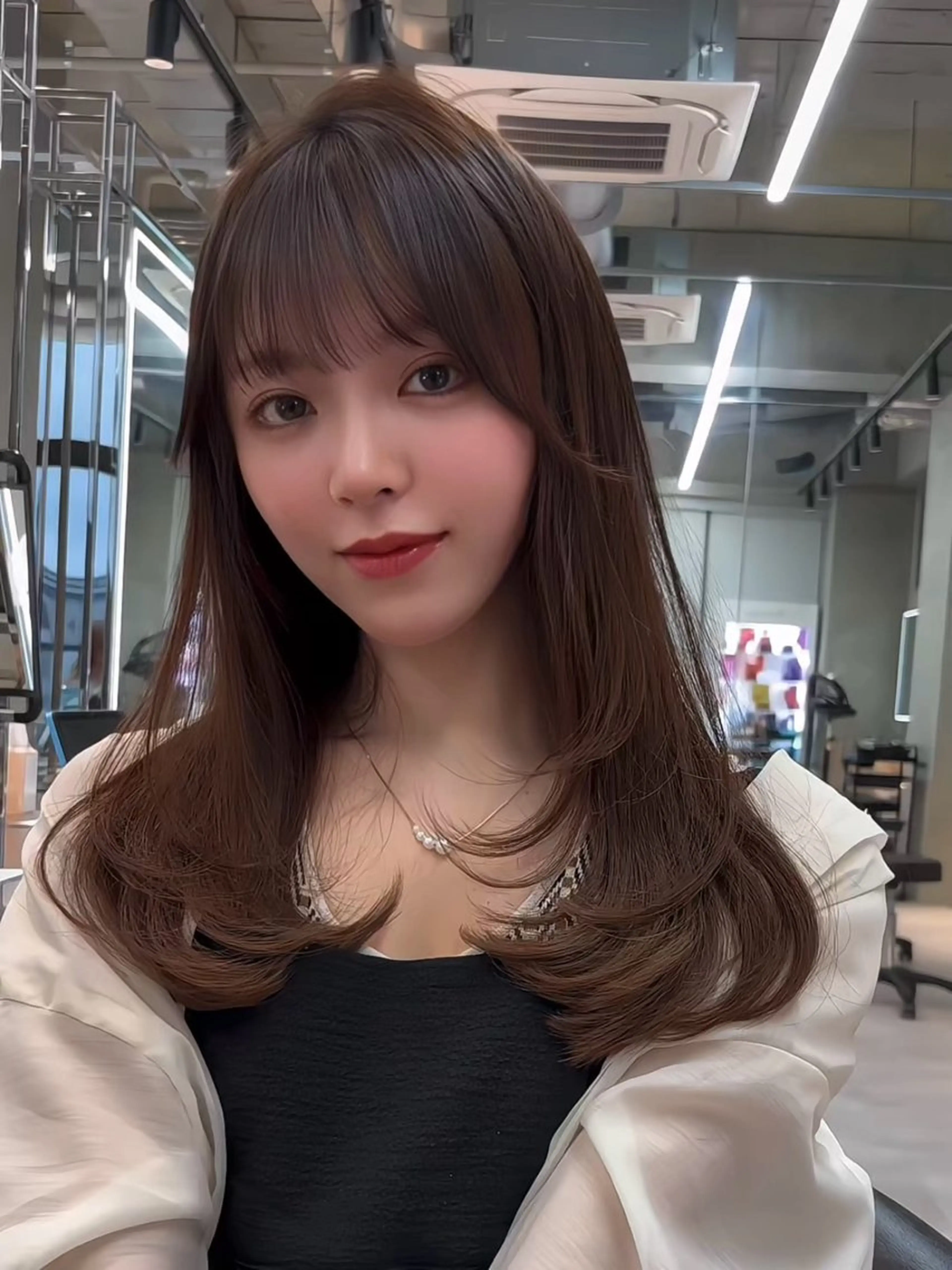 ミディアム カラー 髪質改善 レイヤーカット 縮毛矯正 【美髪矯正】 吉村　清志のヘアスタイル