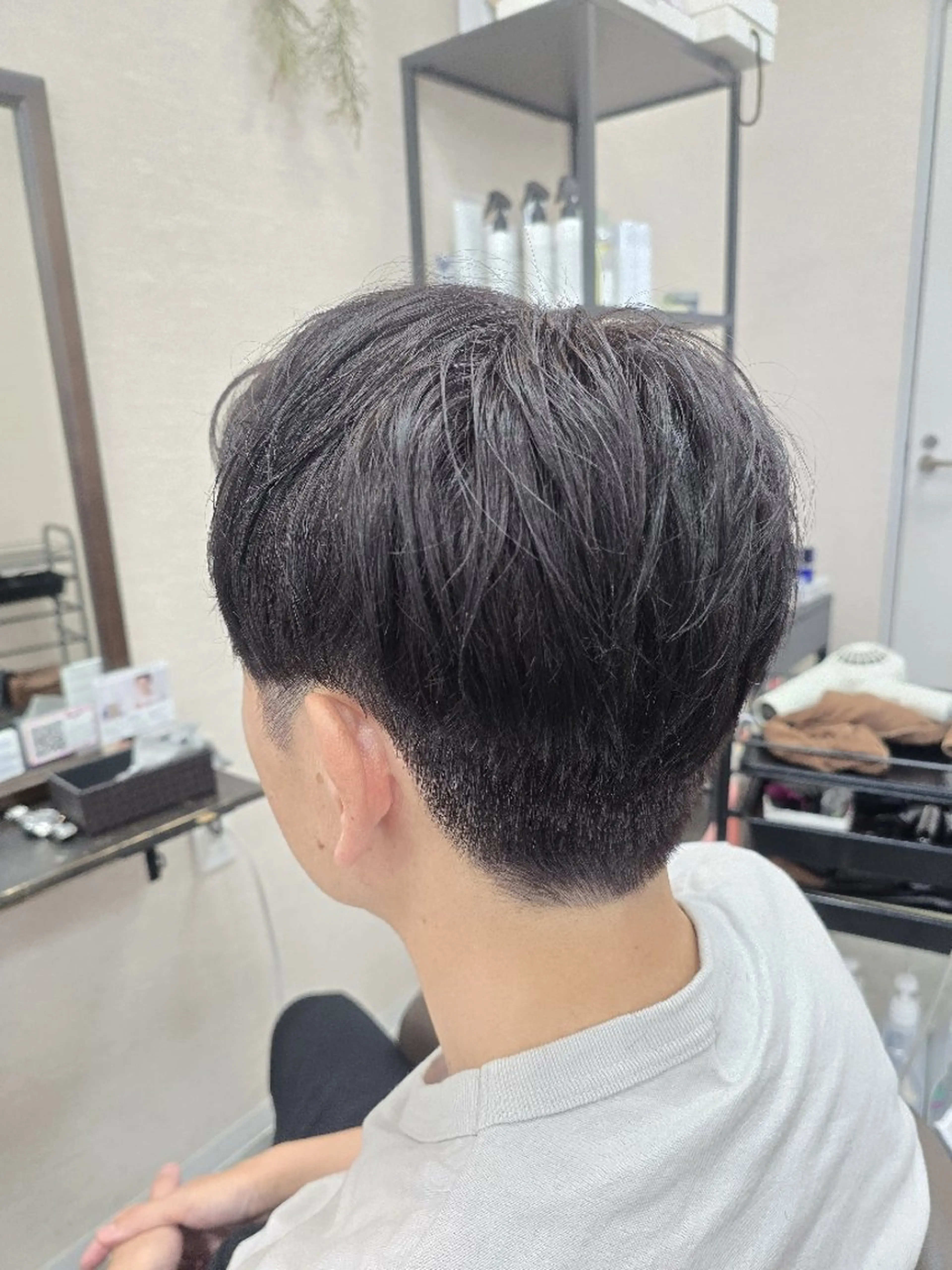 ミディアム カラー メンズ ミディアムパーマ フェードカット メンズハイライト メンズインナーカラー メンズパーマ カット ヘアセット 石川(park) ジェウンのヘアスタイル