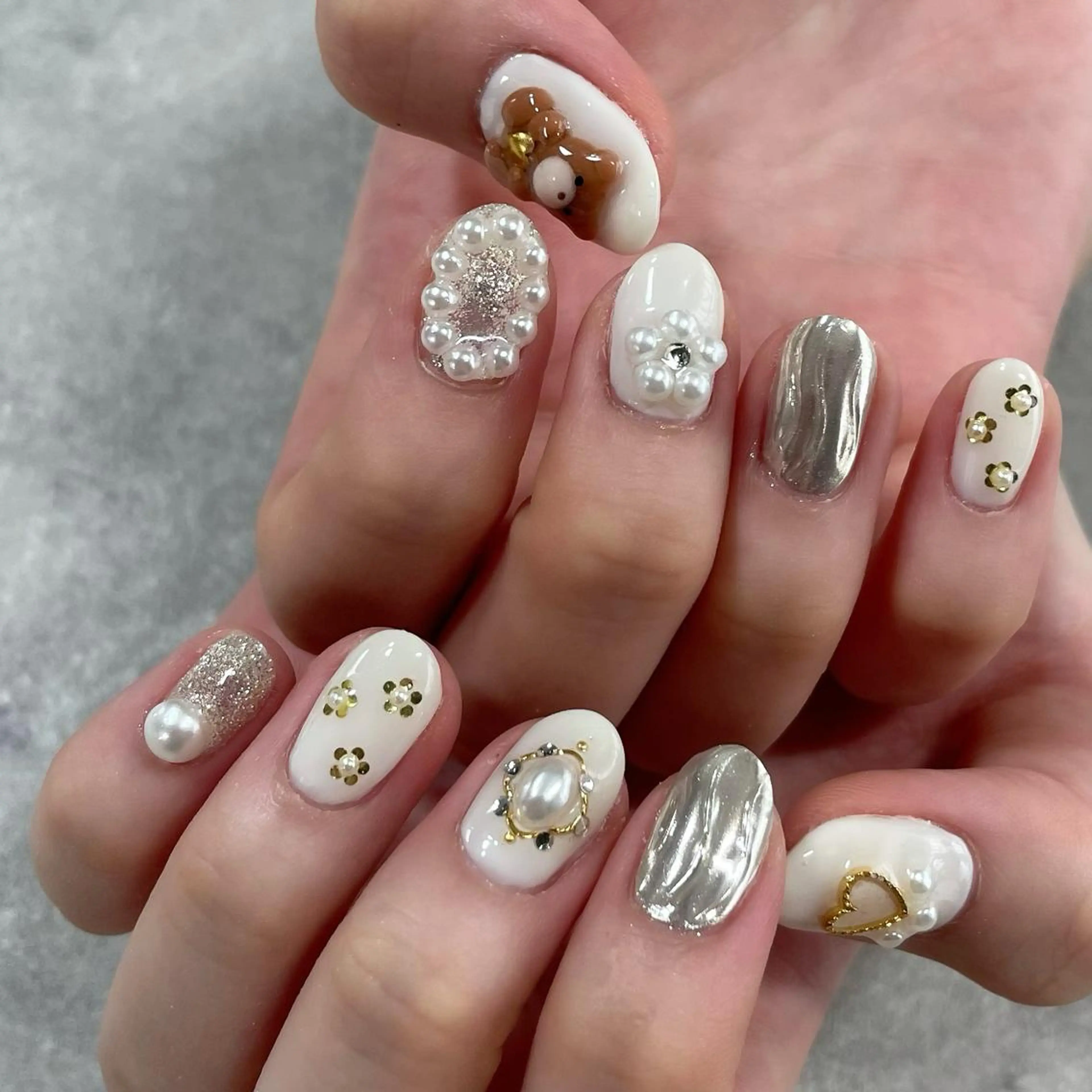 ネイル ジェルネイル 東 千夏のネイルデザイン