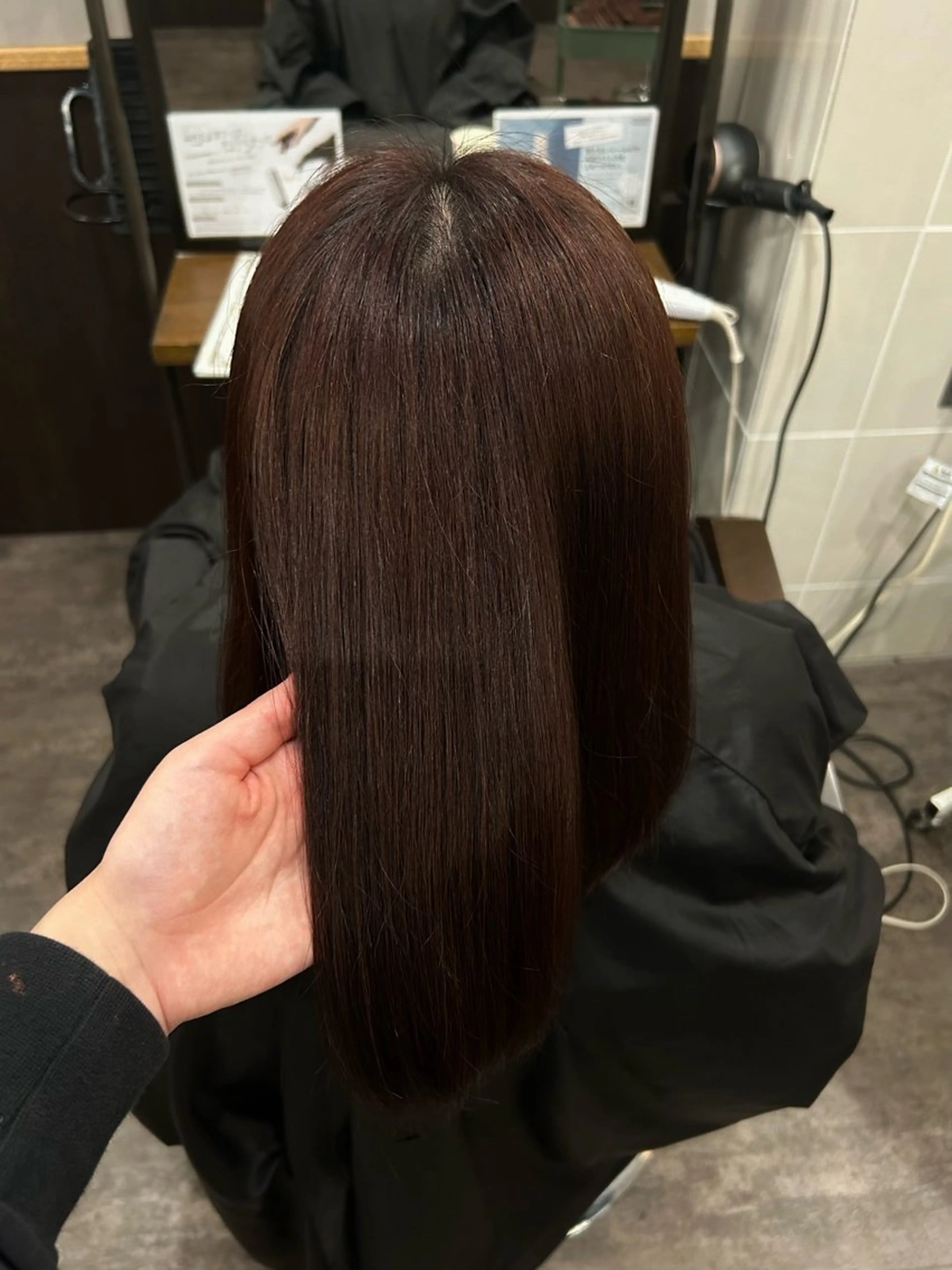 カラー Mejia Riseのヘアスタイル