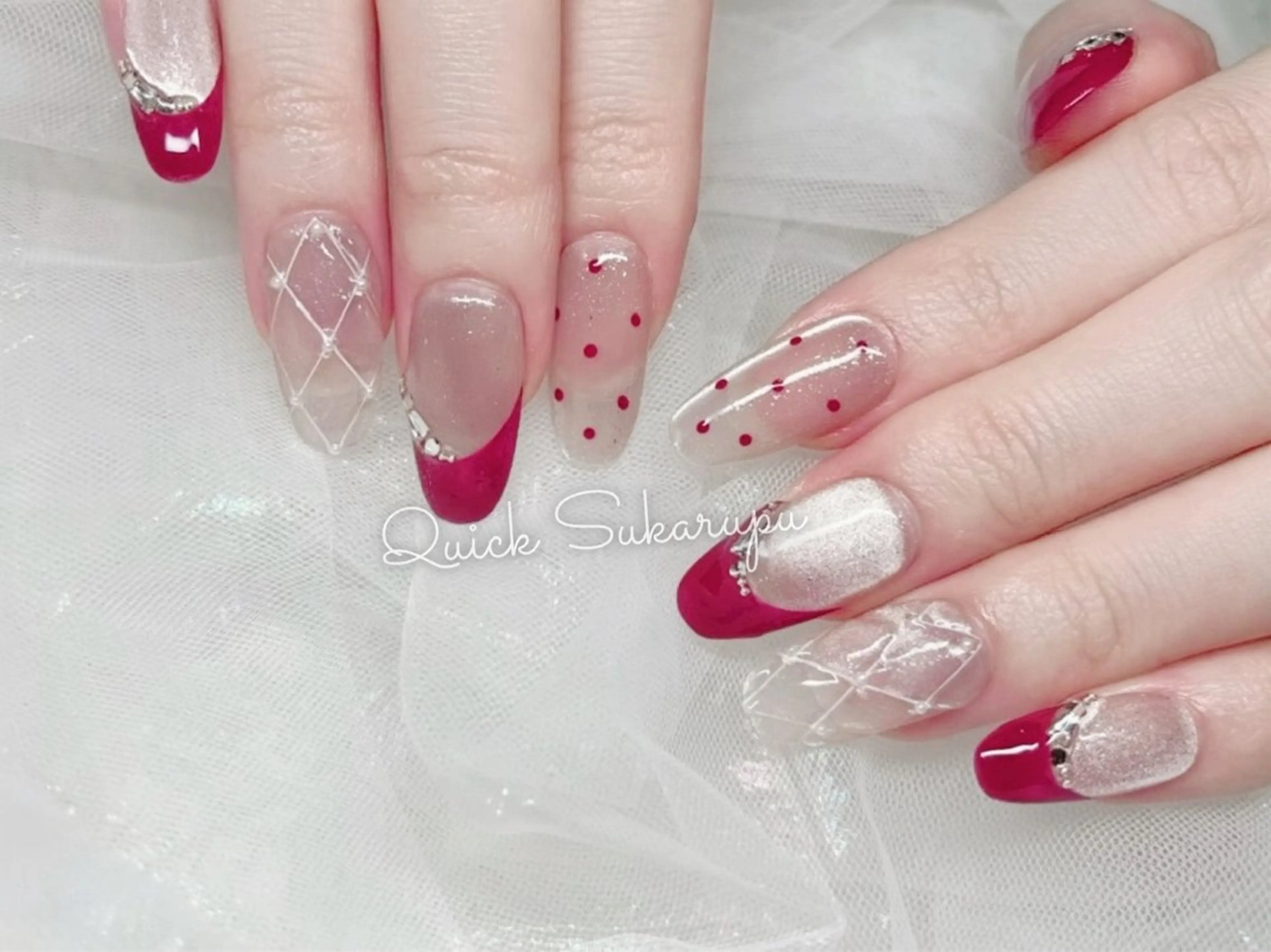 ミディアム ハンドネイル Quick Sukarupu 高田馬場店所属・Quick Sukarupuのネイルデザイン
