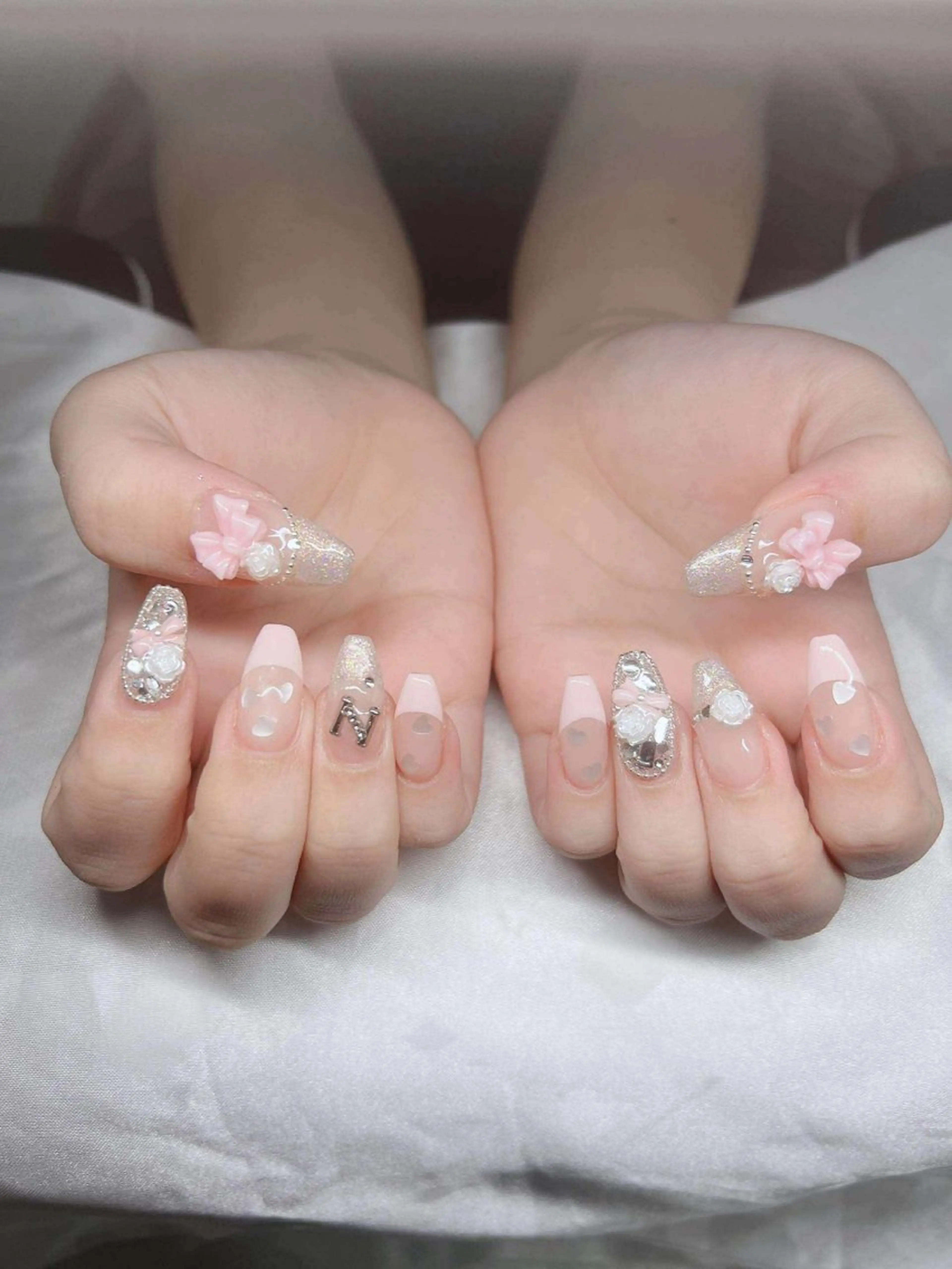 ネイル 長さ出し グラデーション 卒業式 キラキラネイル マグネットネイル ハンドネイル Lee Nailsのネイルデザイン