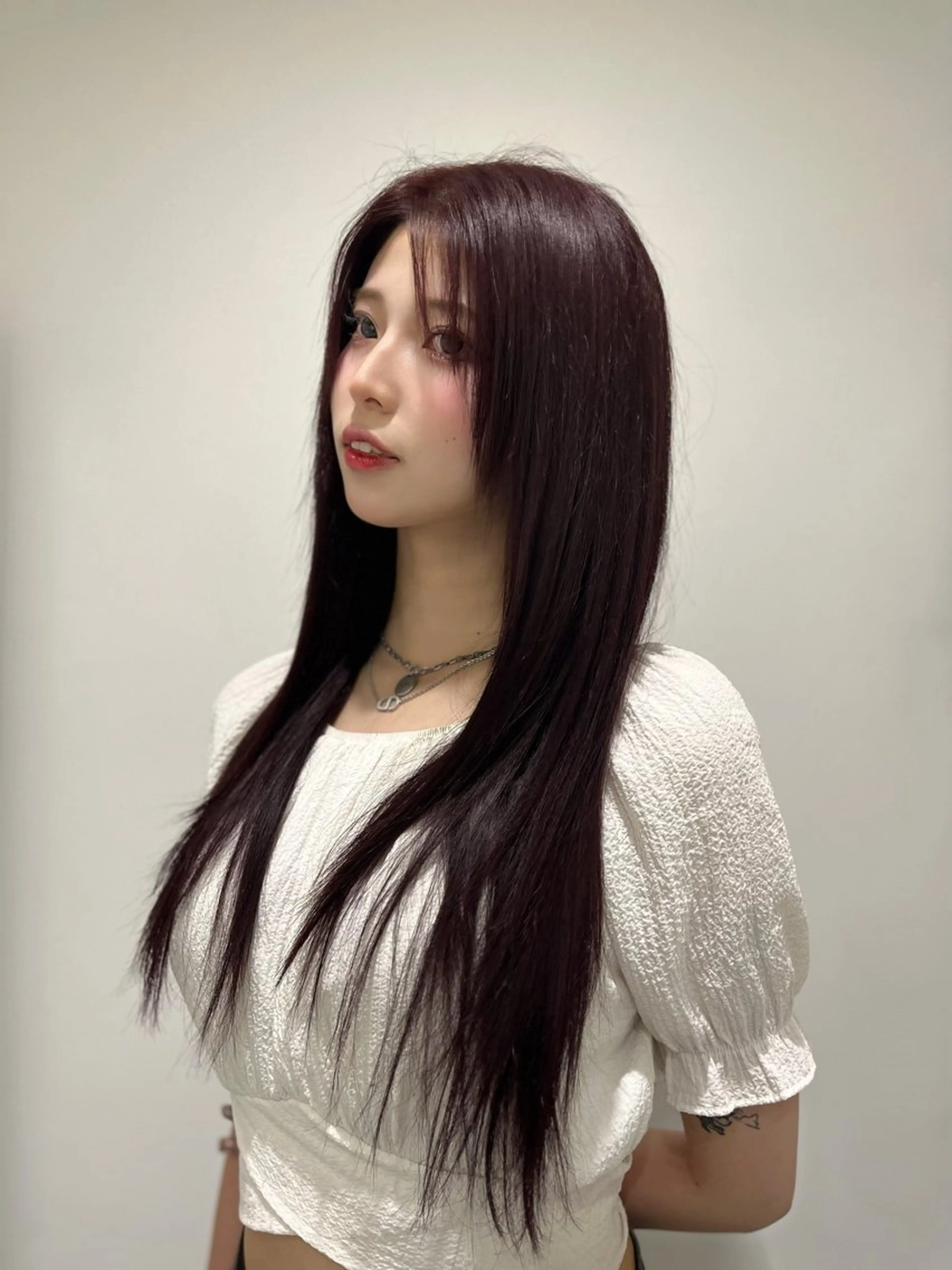 ロング カラー ヘアカラー ハイトーンカラー 🦄レイヤーカットのヘアスタイル