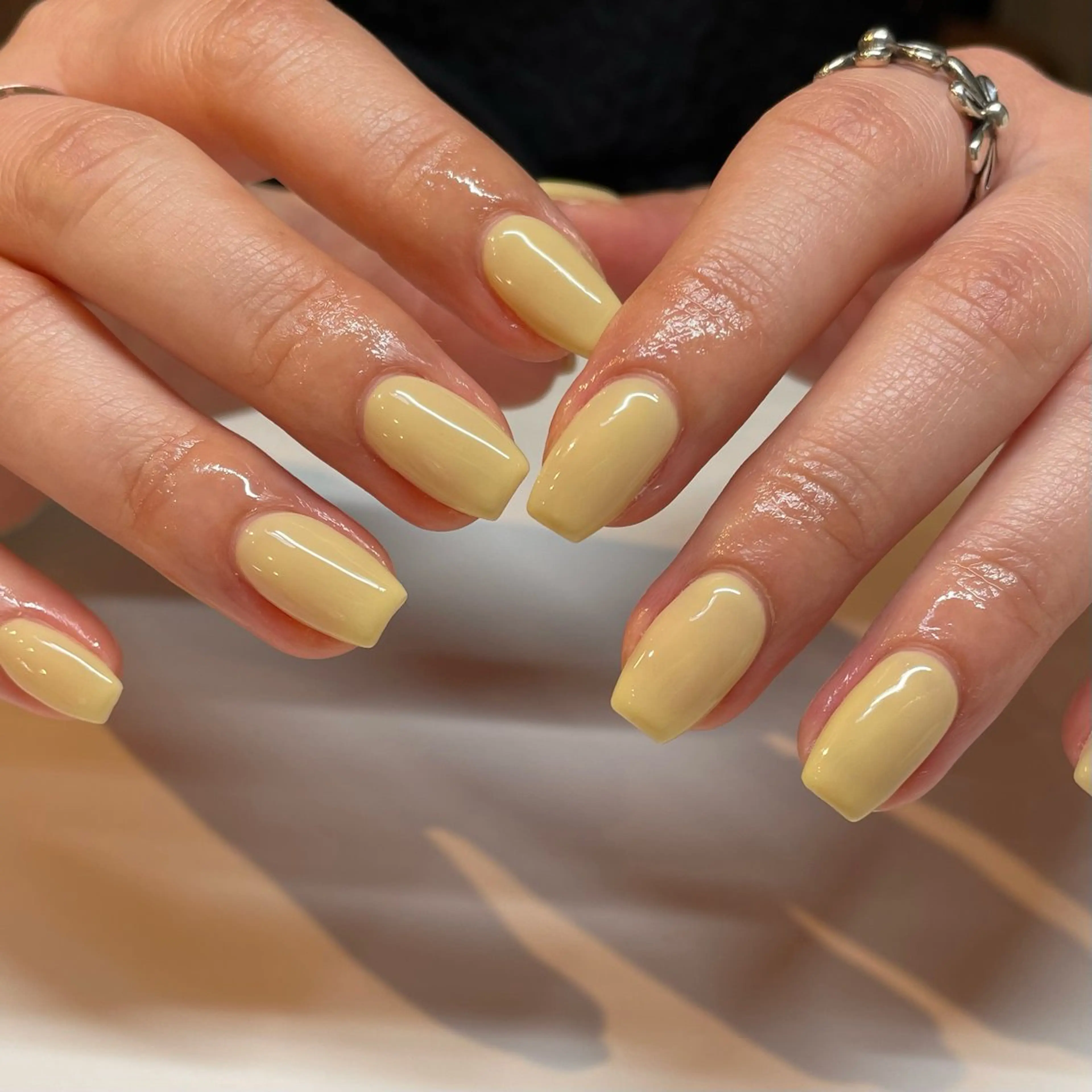 【限定価格】ワンカラーネイル🫧オフ込み　12/19約200色のサンプルの中からお選び頂けますの写真