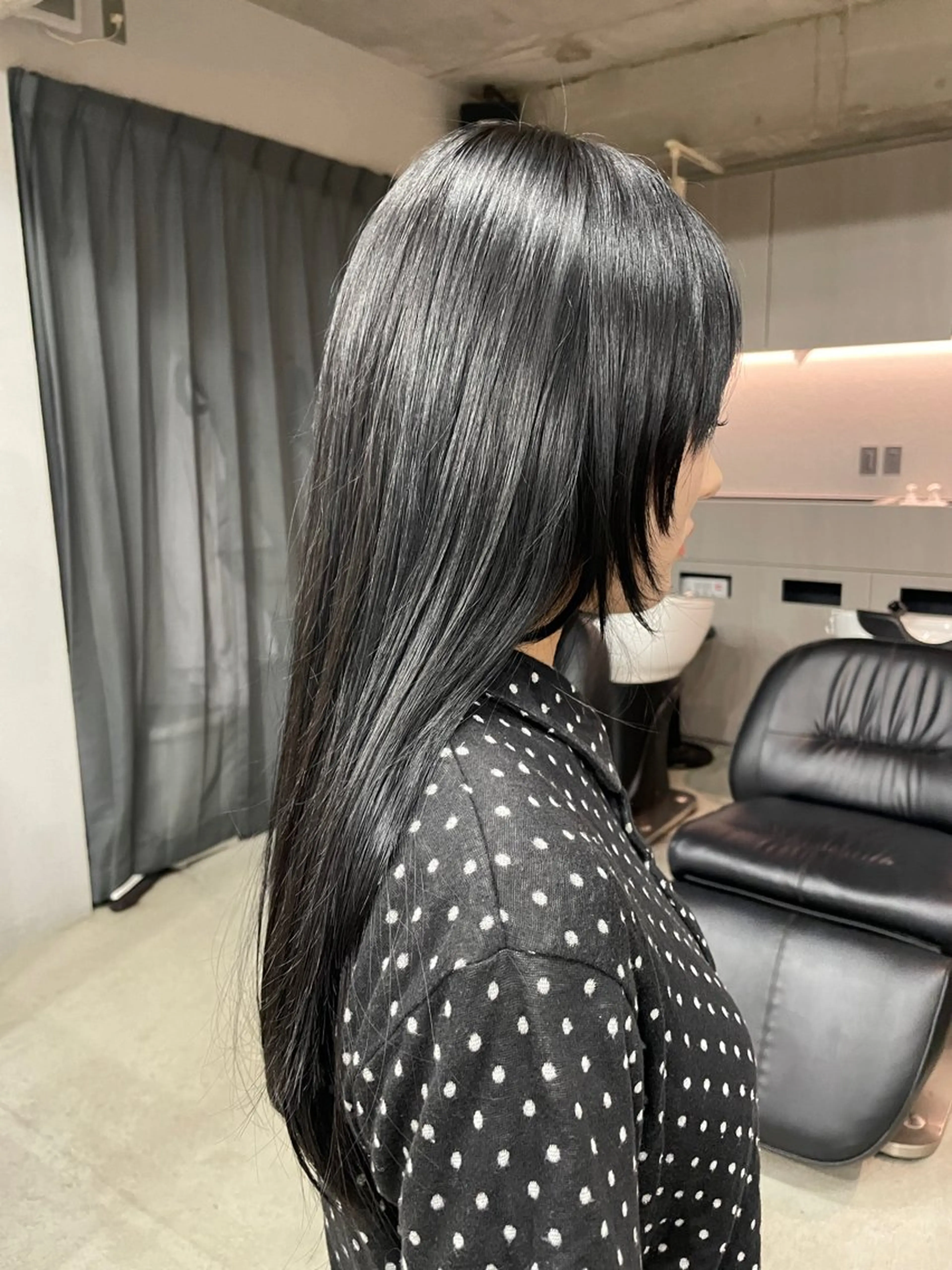 ロング カラー カット ヘアカラー トリートメント 表参道/赤み無し 透明感 colorのヘアスタイル