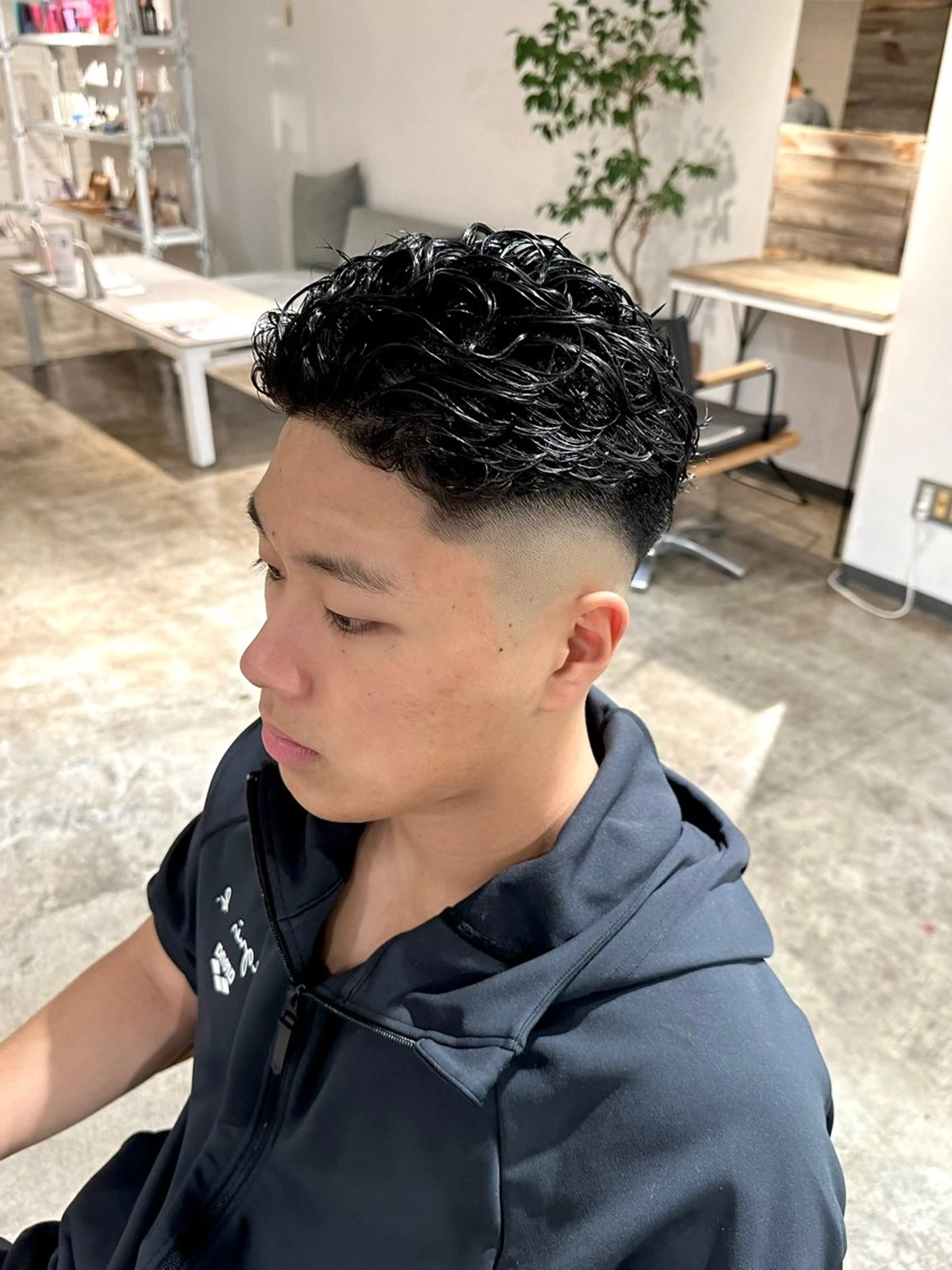 パーマ メンズ オールバック フェードカット メンズパーマ スキンフェード カット パーマ トリートメント 骨格補正施術/メンズ 専門美容師/YUYAのヘアスタイル