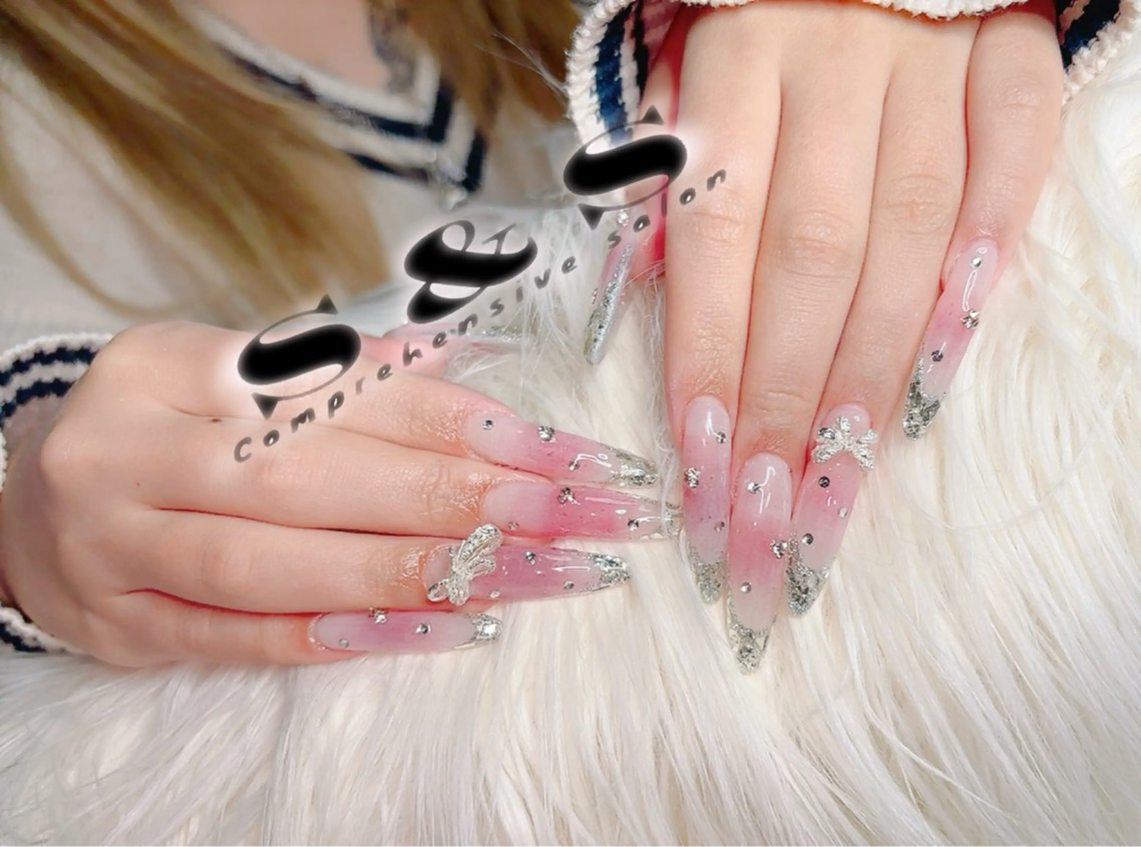 ロング S&S 村田小百合のネイルデザイン