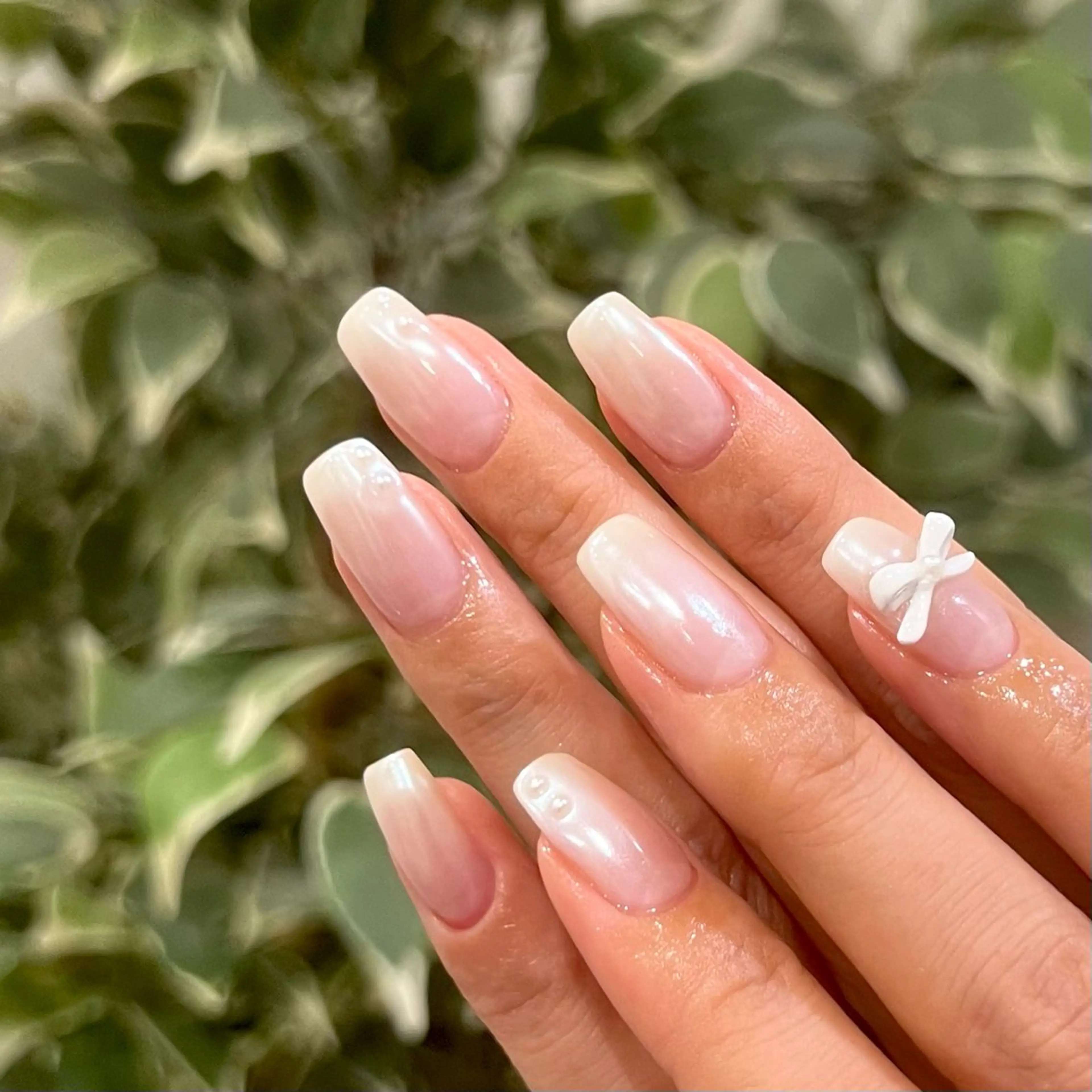 ネイル ミラーネイル ホワイト ハンドネイル ハンドケア N dé chou chou所属・林 七海のその他イメージ