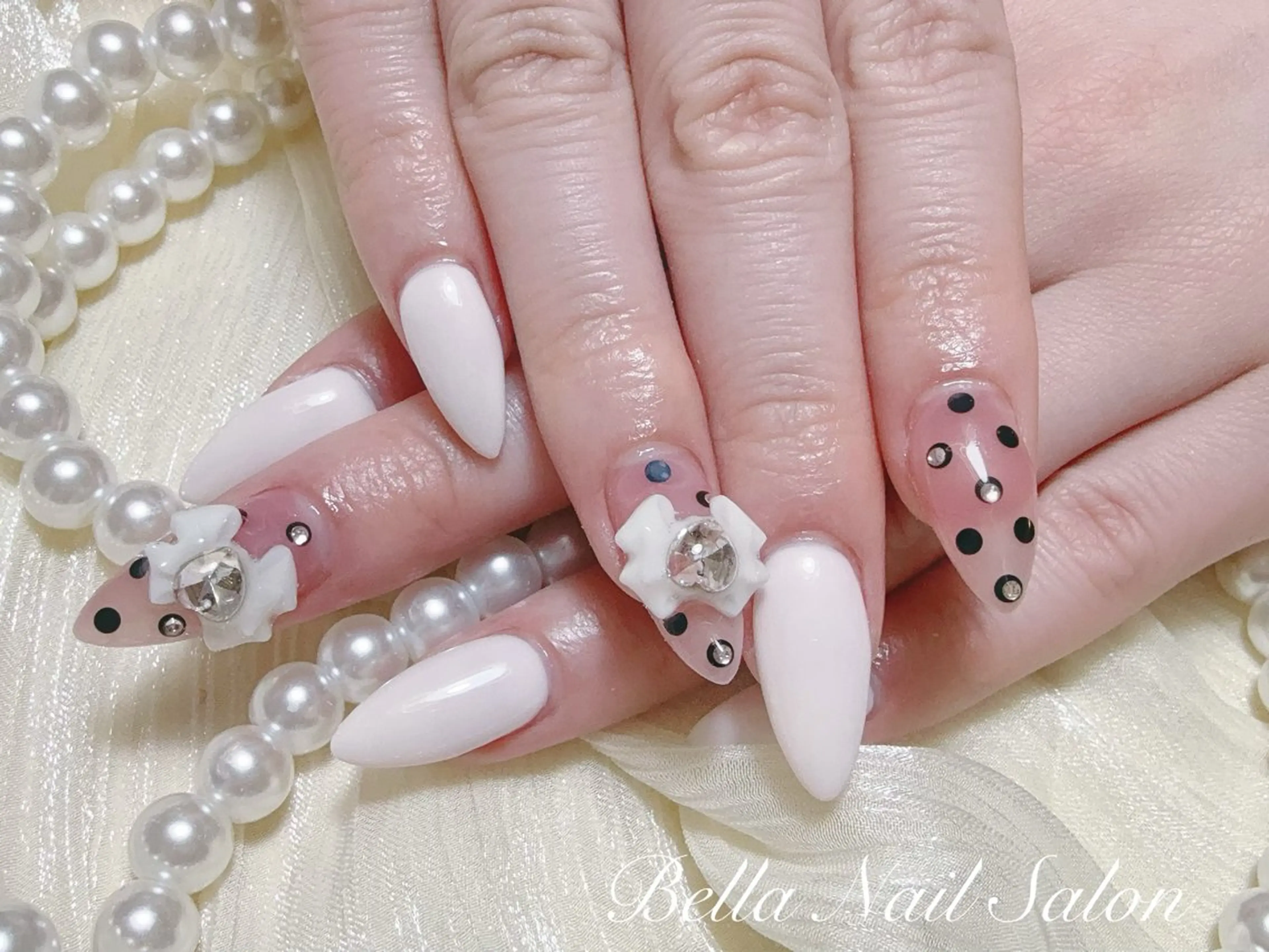 ネイル ハンドネイル Bella Nail Salonパラジェルのネイルデザイン