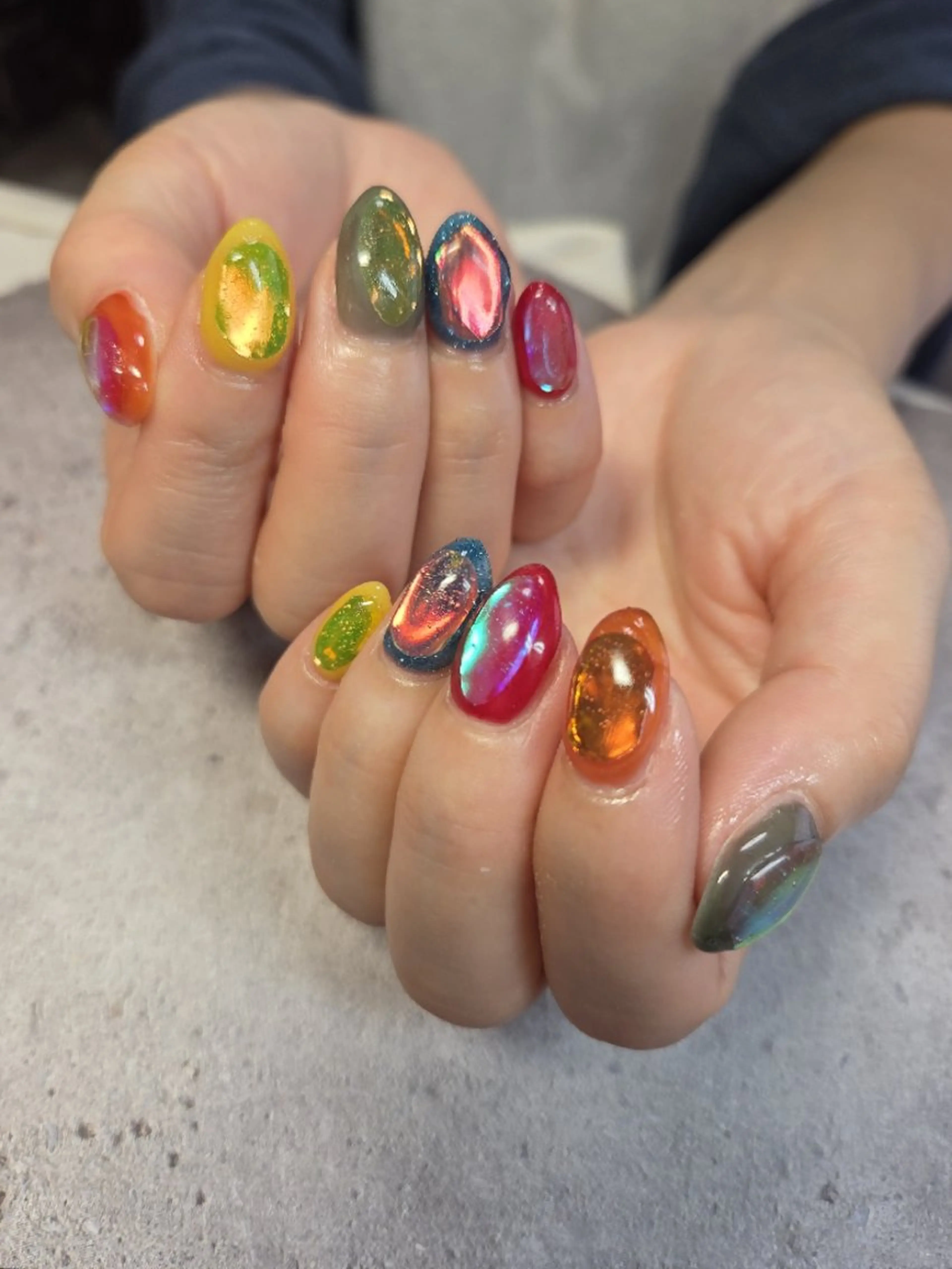 ネイル ジェルネイル 氷ネイル・うるうるネイル 持ち込み パラジェル 赤色 ハンドネイル flure de neige yukiのネイルデザイン