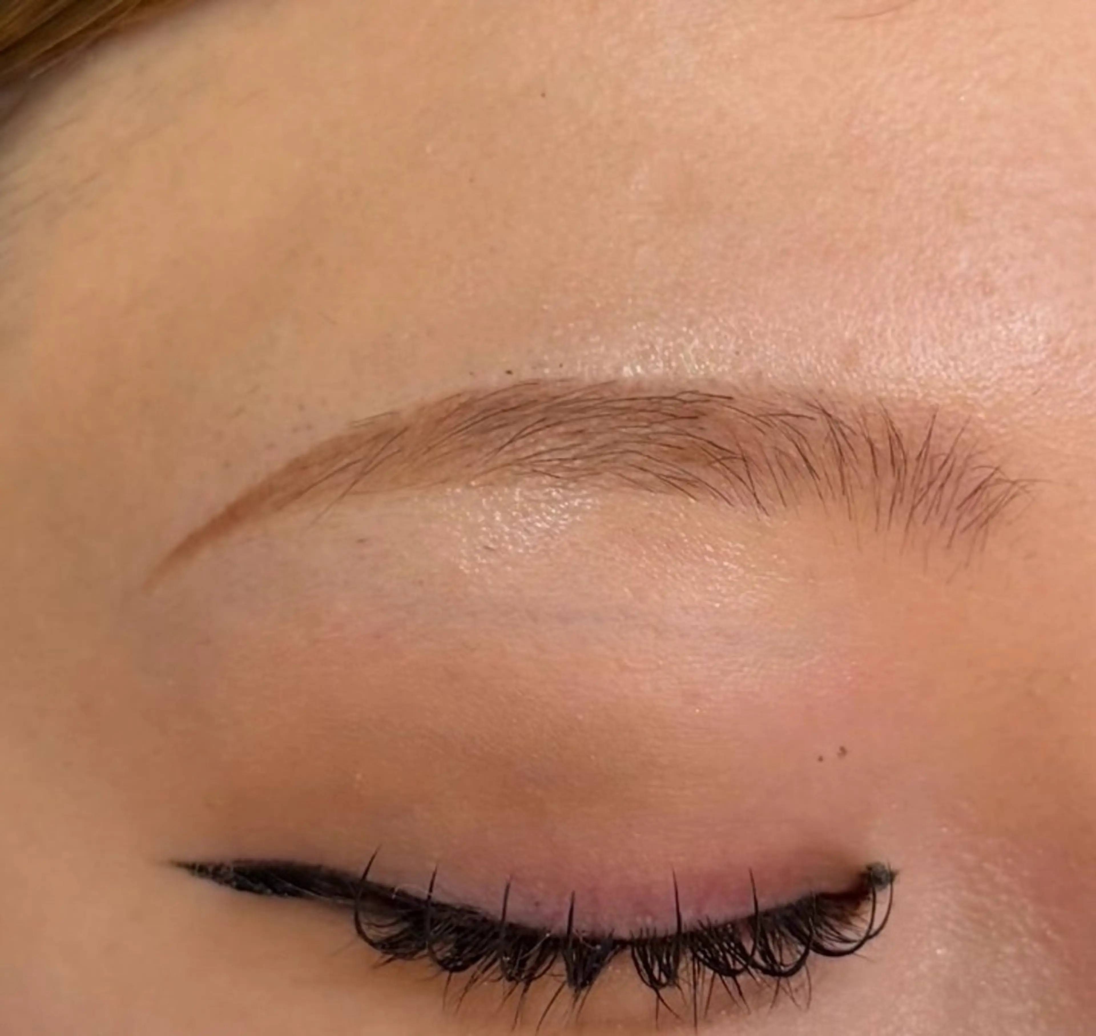 アイブロウ MIROH MEIのマツエク・マツパデザイン