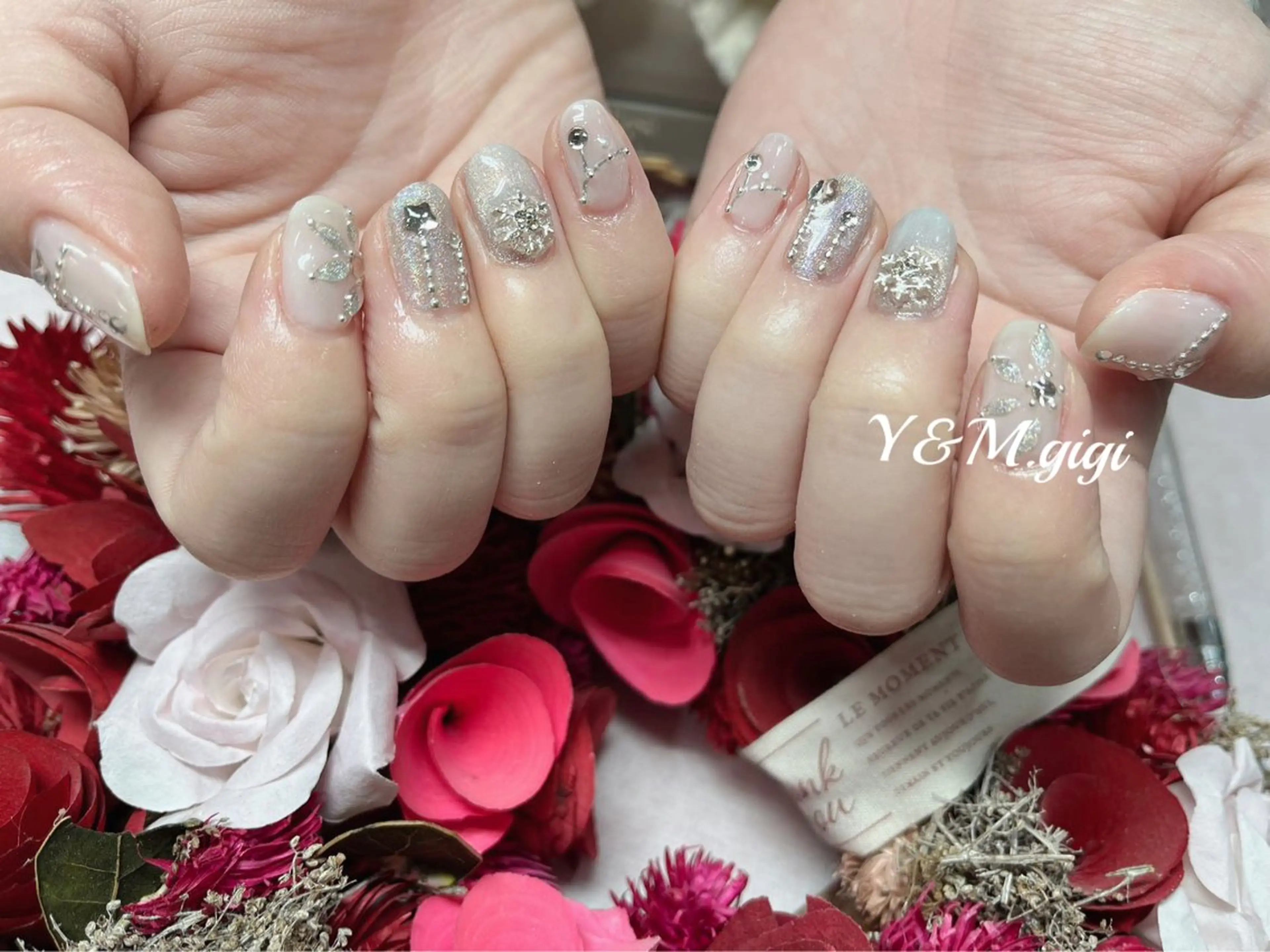 ネイル Ui_Amor (パラジェル)のネイルデザイン