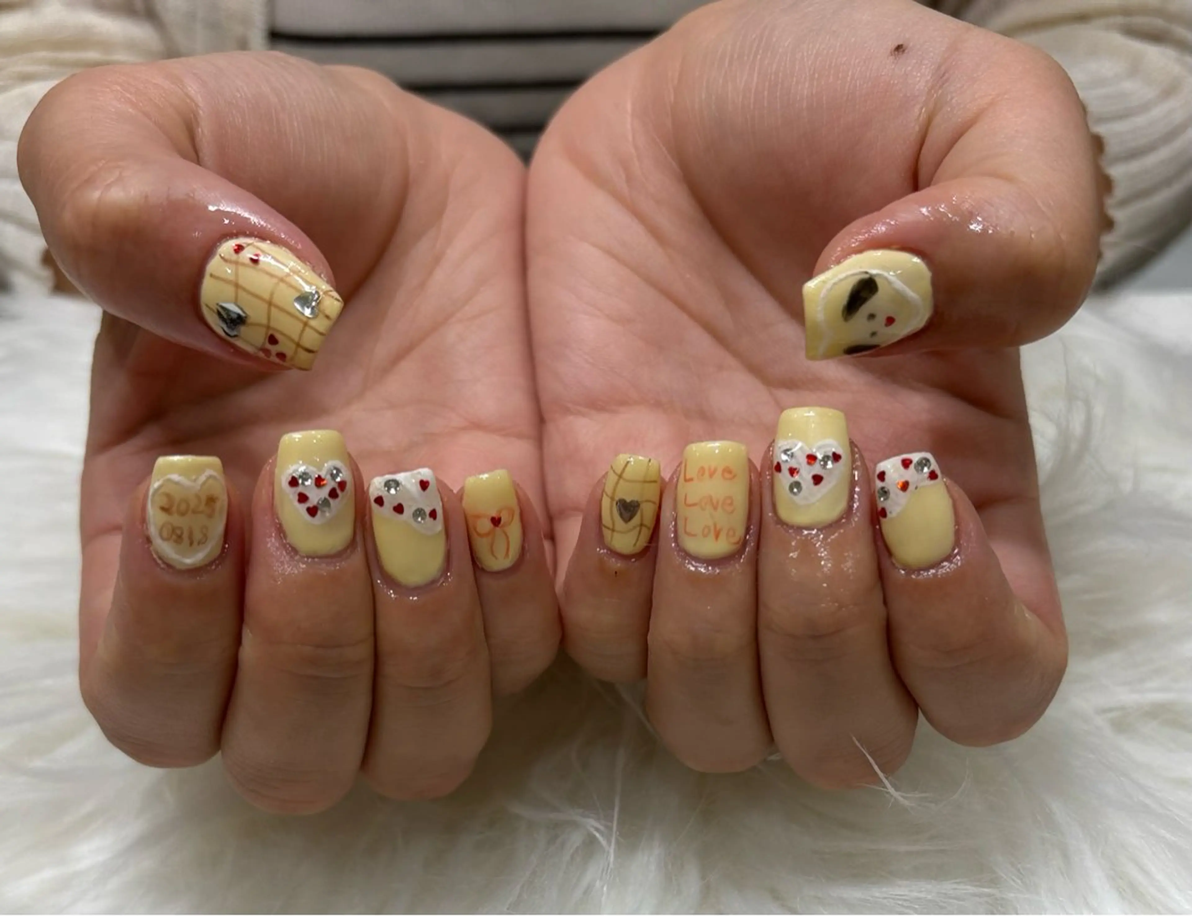 ネイル GO TODAY シェアサロン 渋谷Orla店所属・シオリ ⪩⪨のネイルデザイン